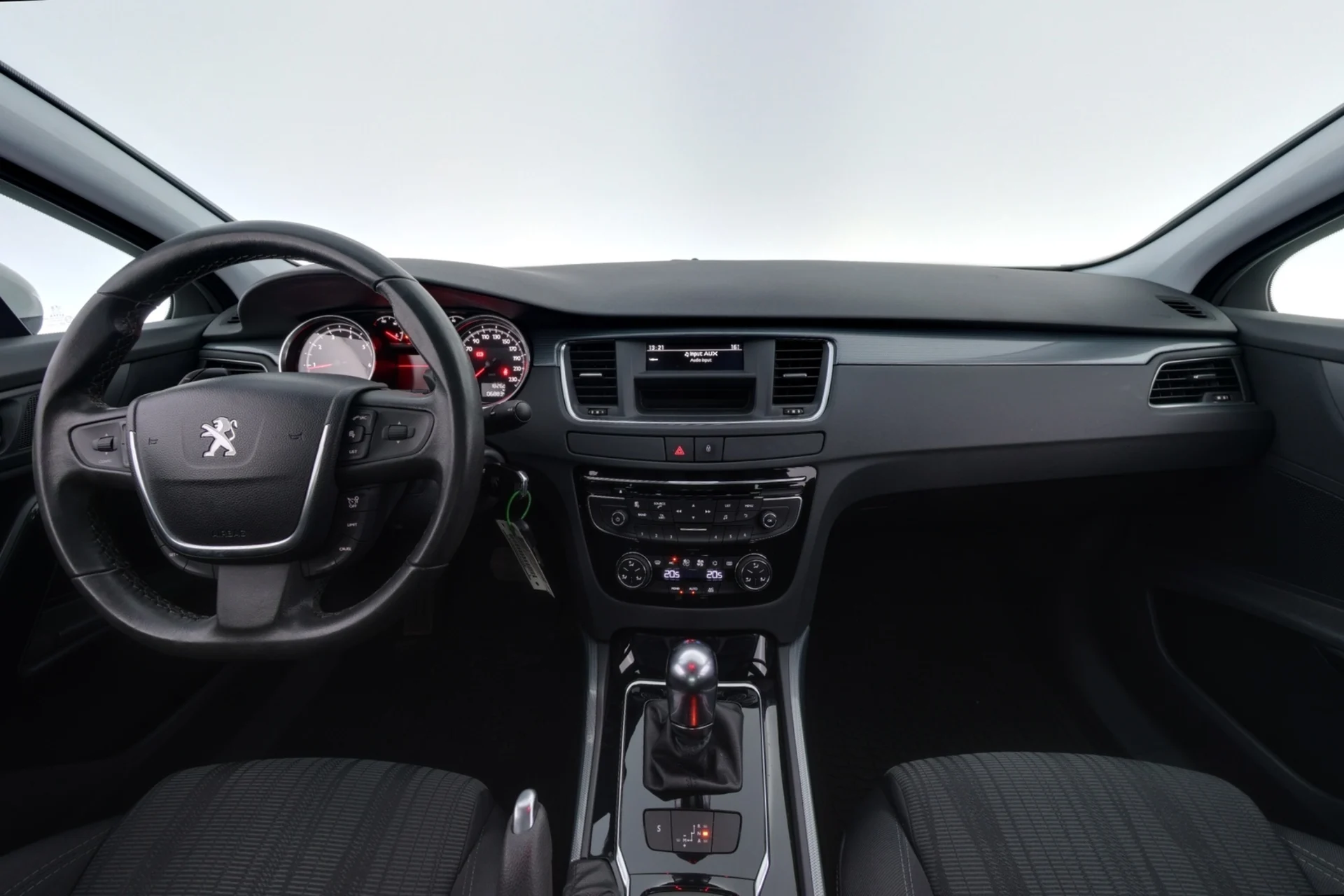 Car Image - 7mcU4PKgBtYgGzLD5N0AN9