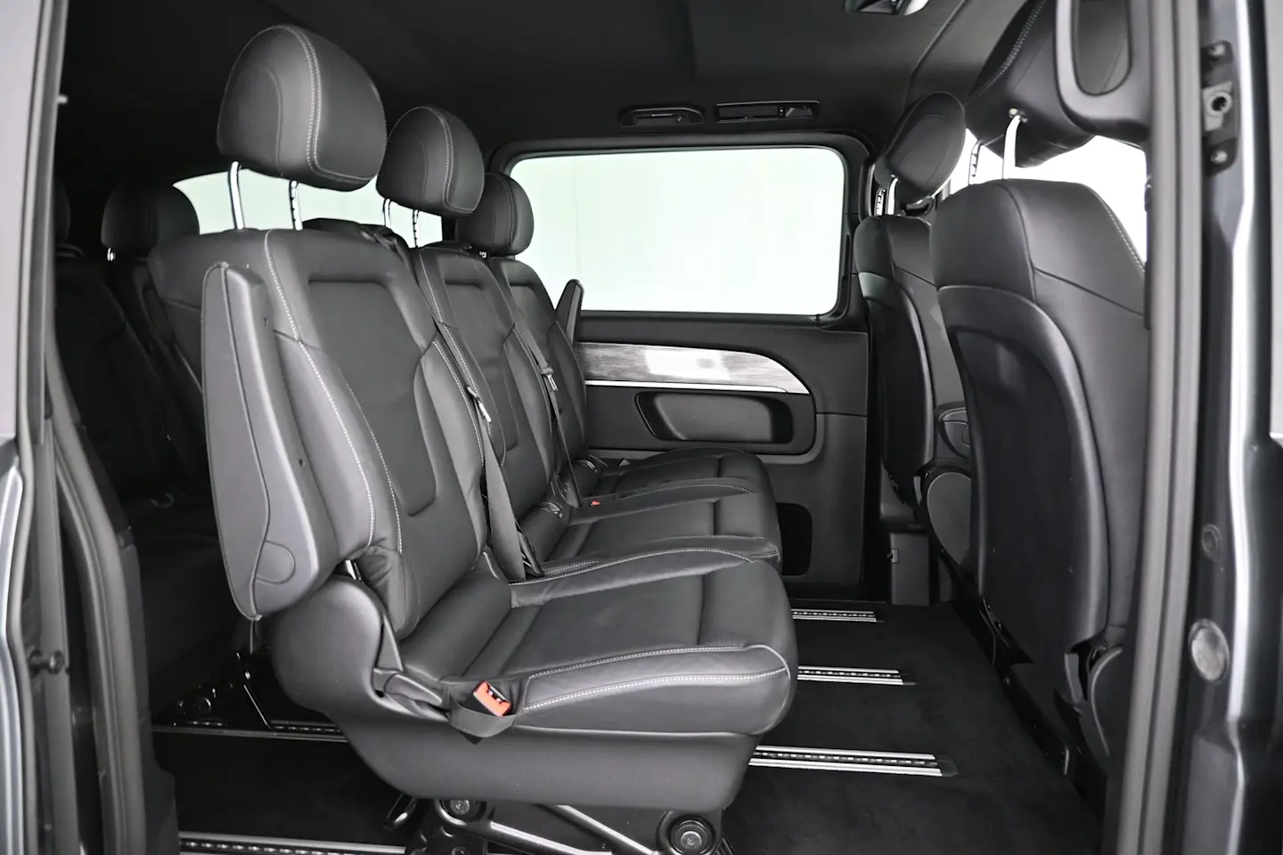 Car Image - 1KVC5KjoAOwUEIVlwmcQZj