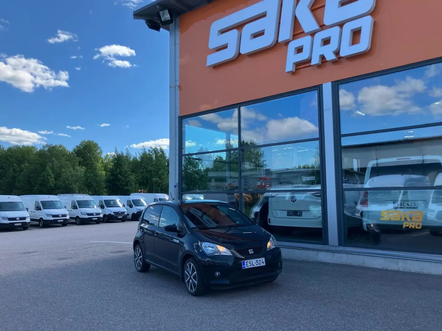 Car Image - 7bIXENLRxrPC9w1sddoVFe