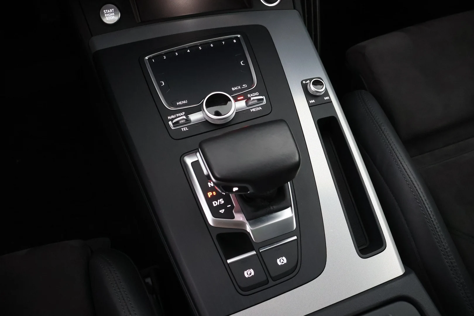 Car Image - HMoefmrmAZi2sJYSM3Nkr