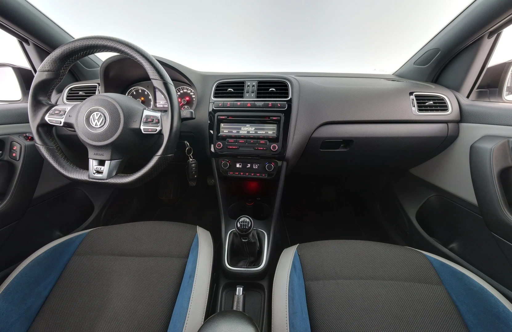 Car Image - 7DmUccrRgoLY32uGaYodFj