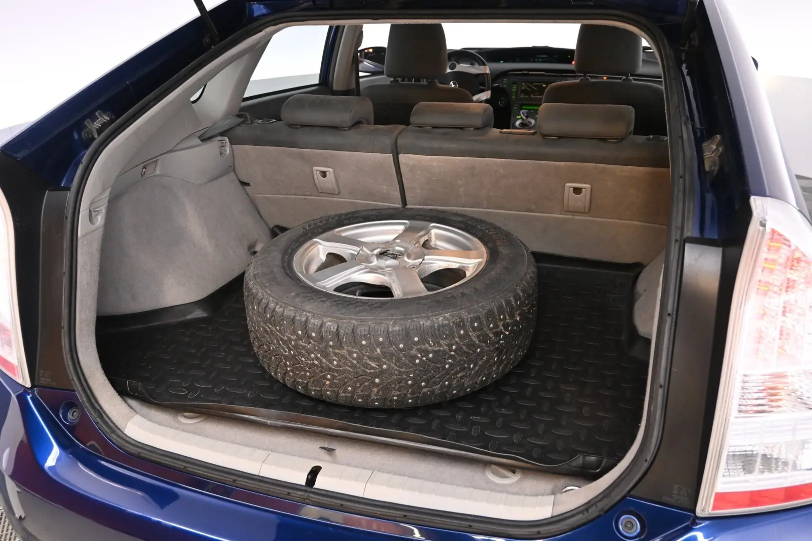 Car Image - 6bFmOXT0JdrAC1z85hnRrL