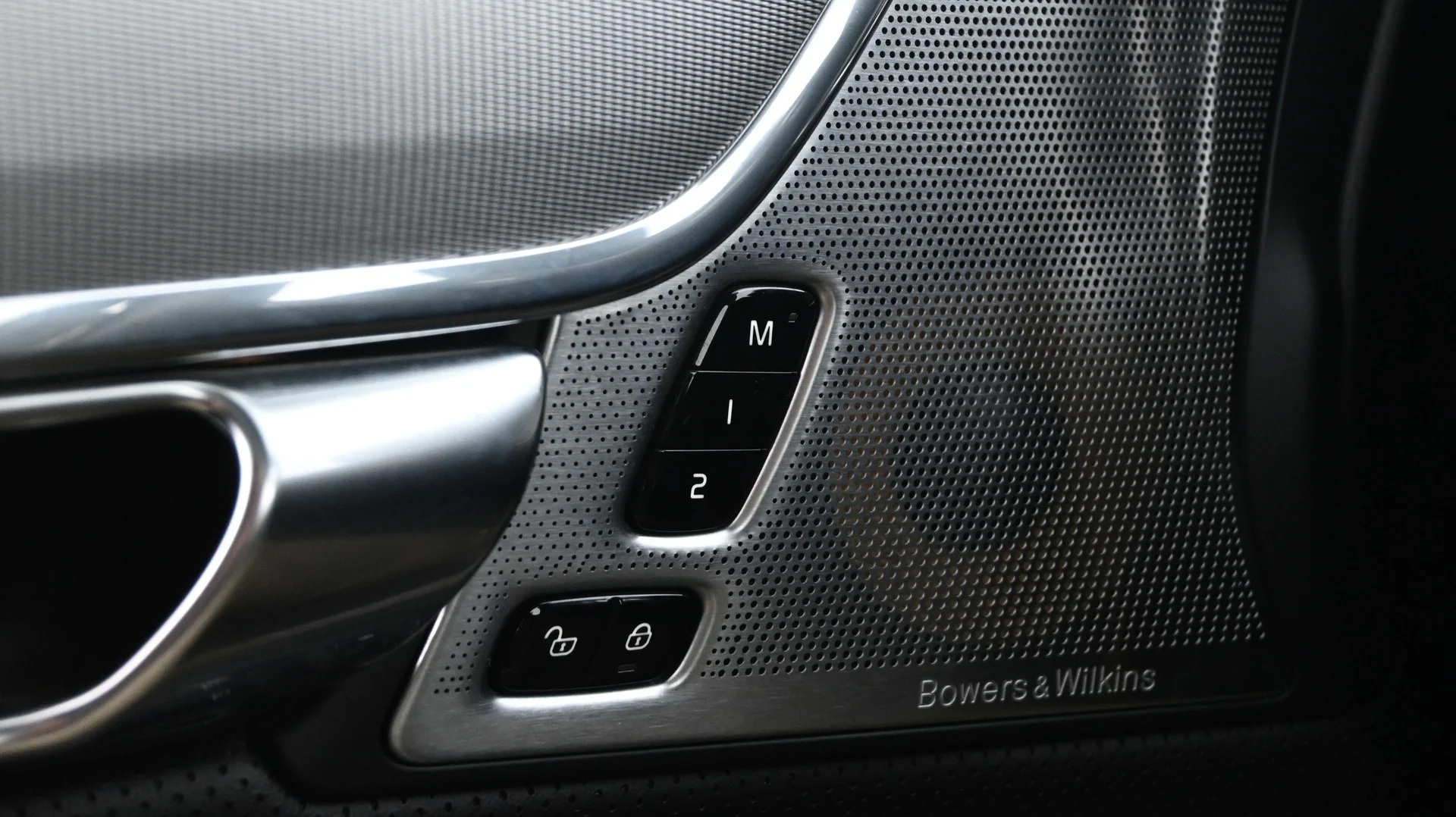 Car Image - zElXcsCM2oePgLDNFm0wc