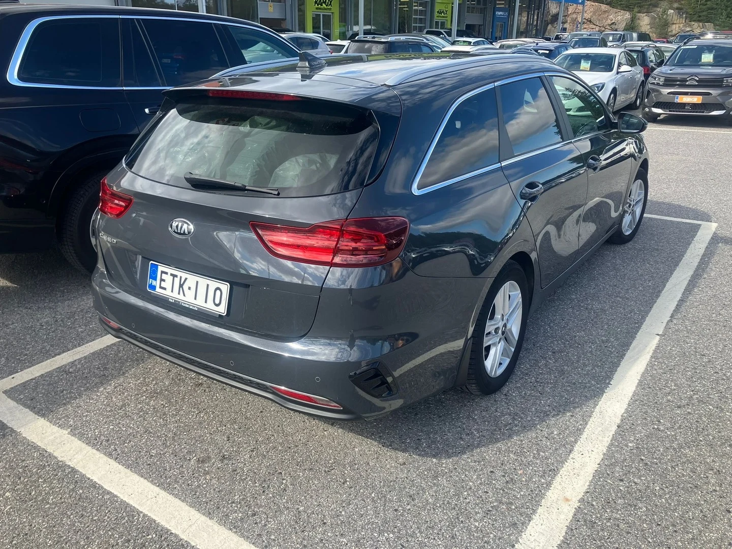 Car Image - 3pxnoU6cqrJNlwpNpt1nyS