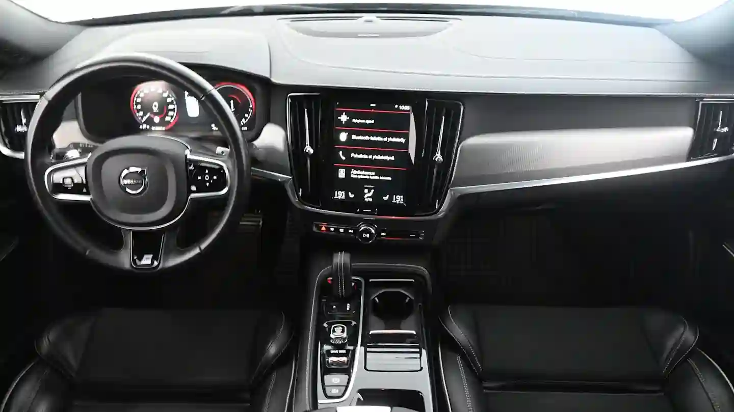 Car Image - 7uA1qSiMrZqz8cOSy1V6cZ