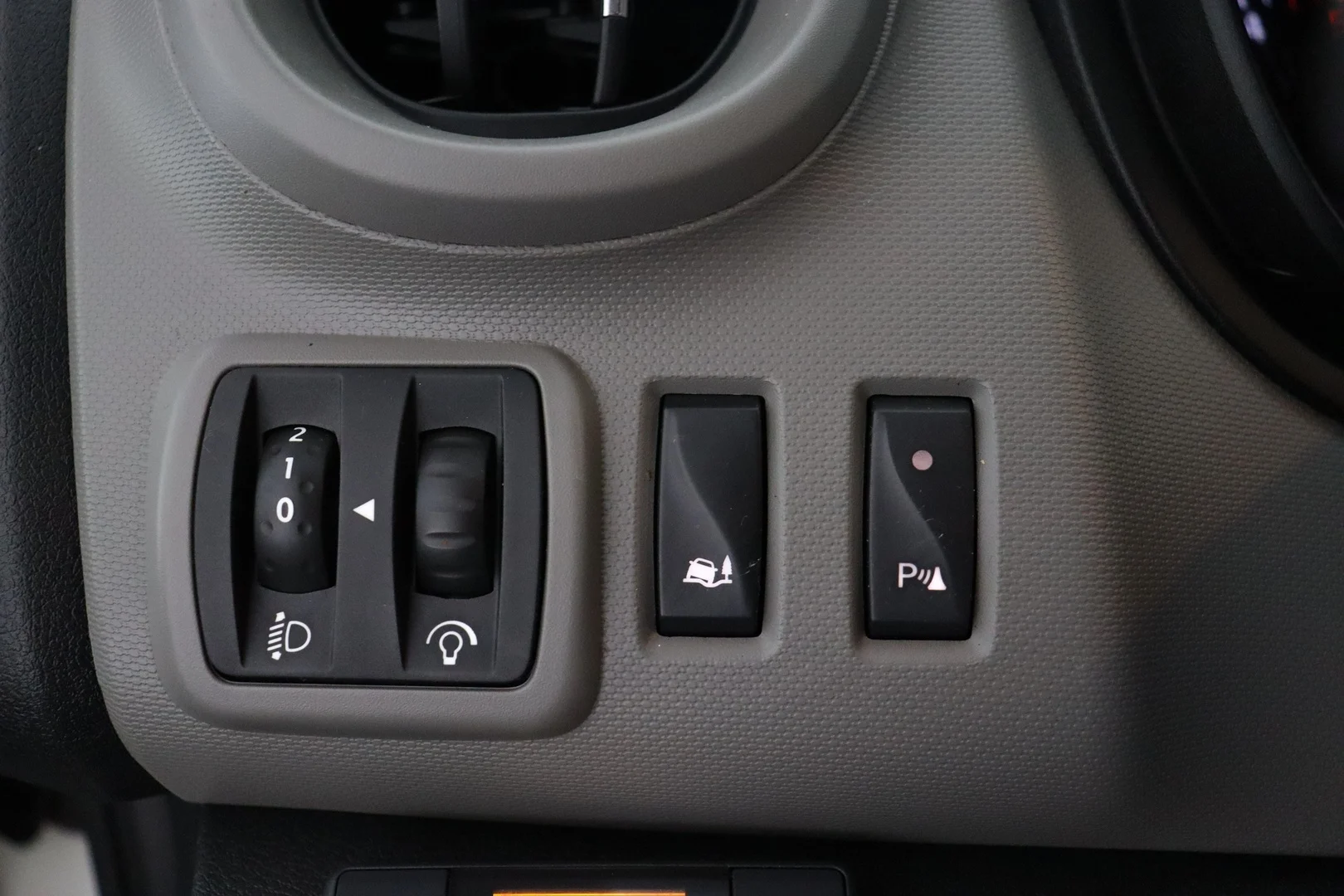 Car Image - AGmIuaFhrCBmtIp9N6ini