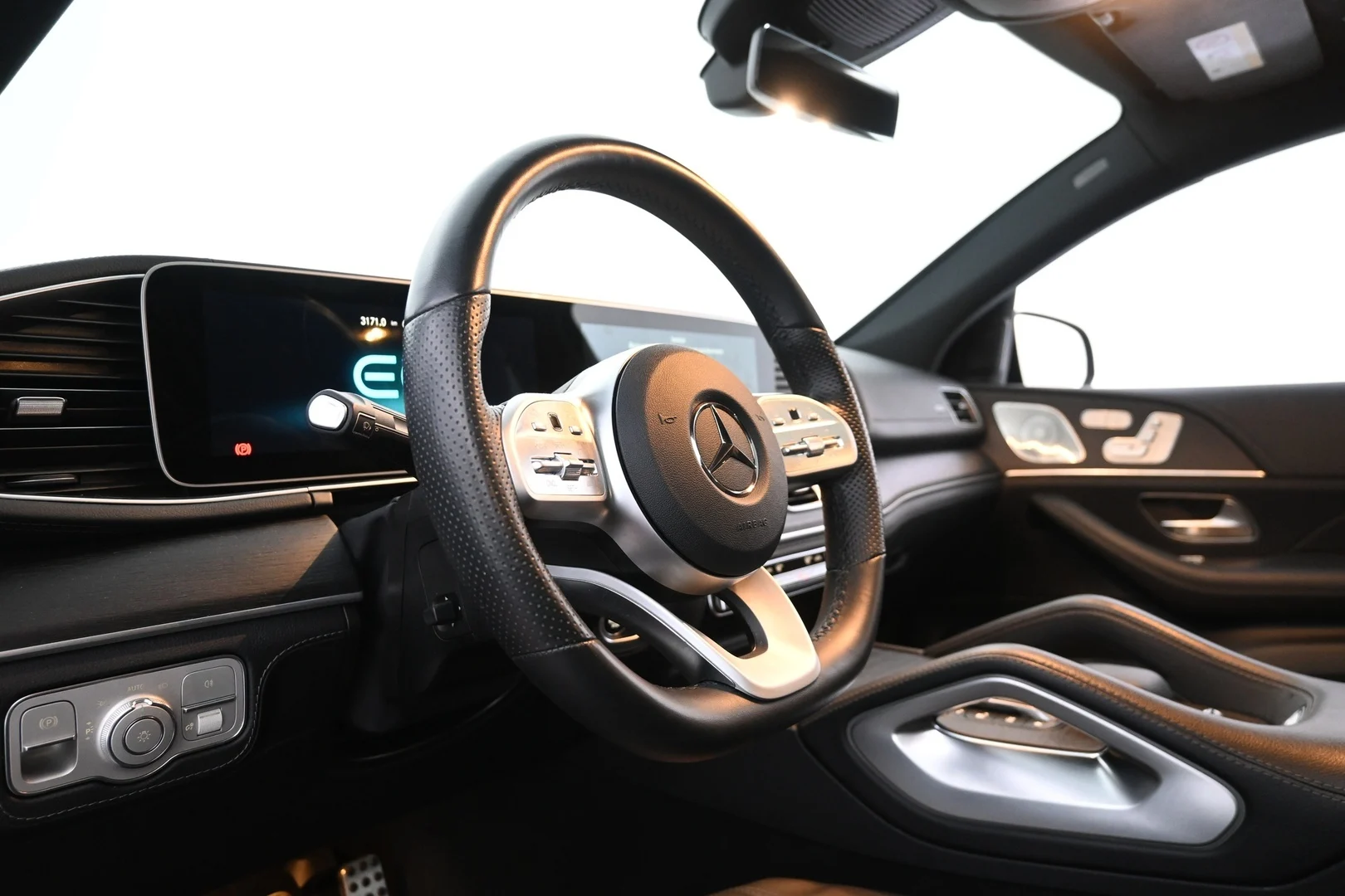 Car Image - 2M3QjsYRdrUYb09t2M7Qha