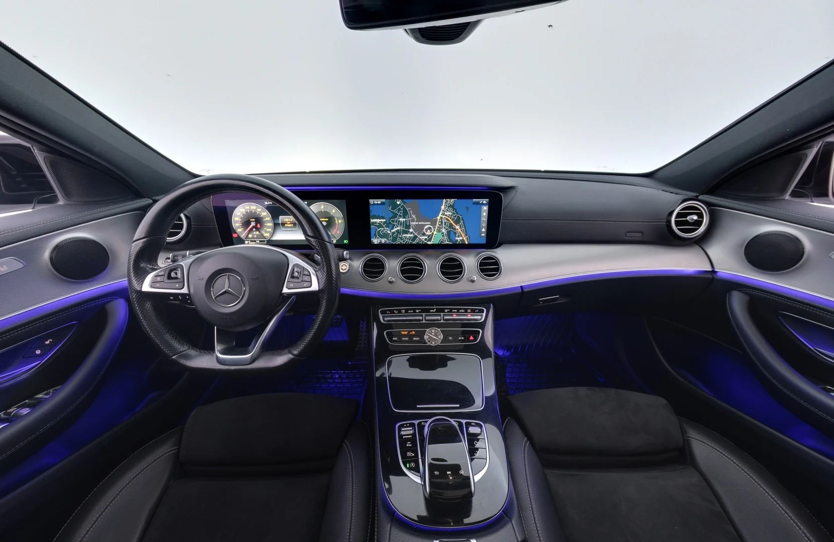 Car Image - 1zwmZhcmL3TILbGUDpH6yO