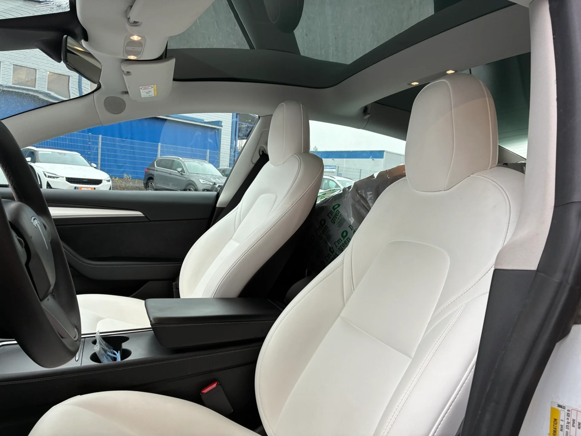 Car Image - 31JTlG1GFTucLYKm58PXej