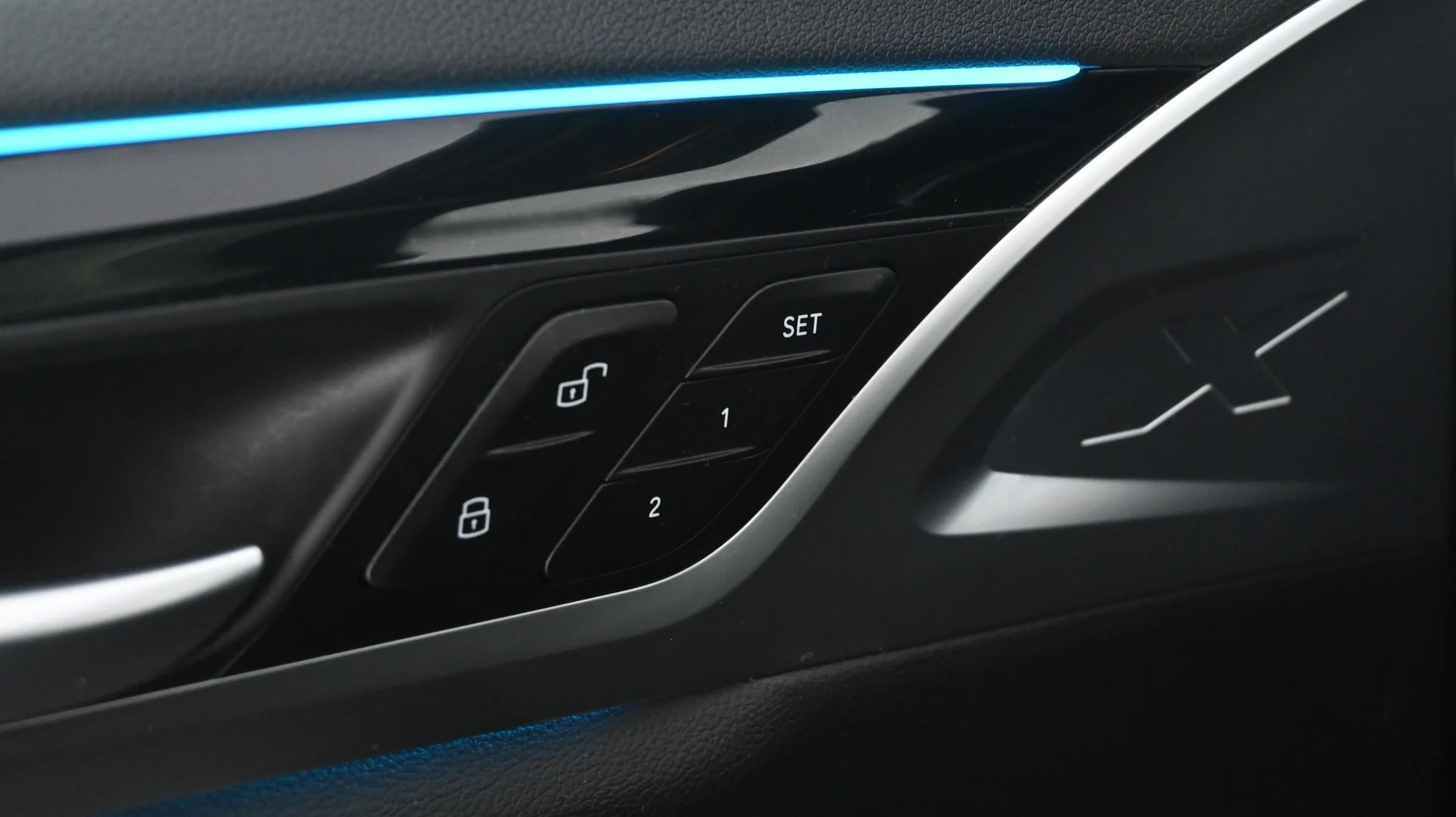 Car Image - vUt893W8mQhd45yzTBt0C