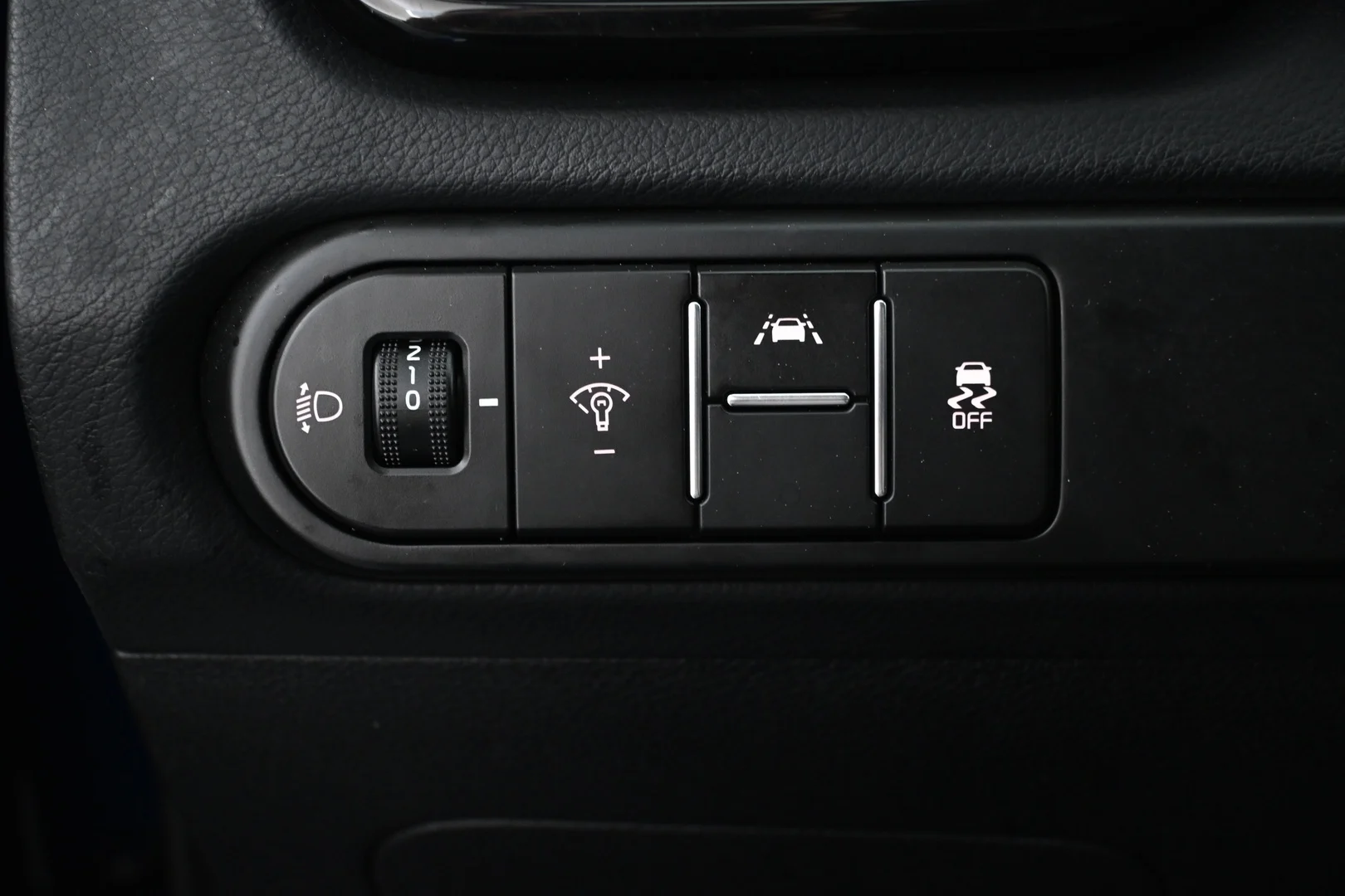 Car Image - 1NQToc14EJlLjwNPHYqYEX