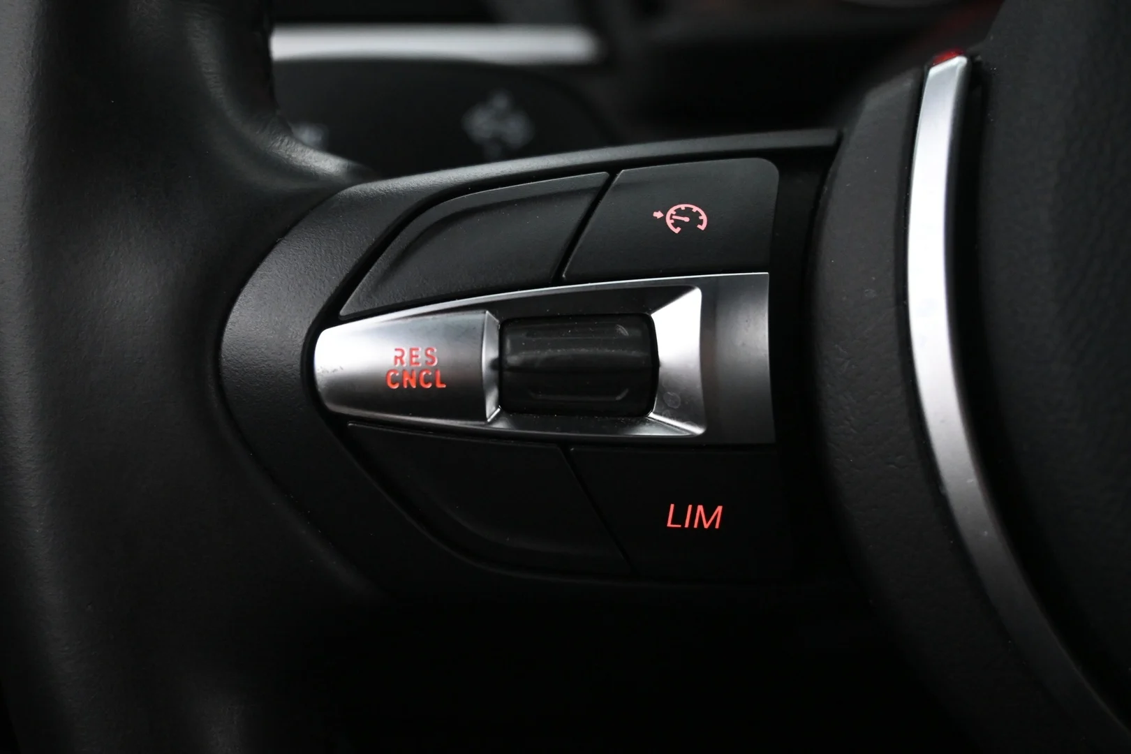 Car Image - H1YQmq74JDPdRqFPDcLr2