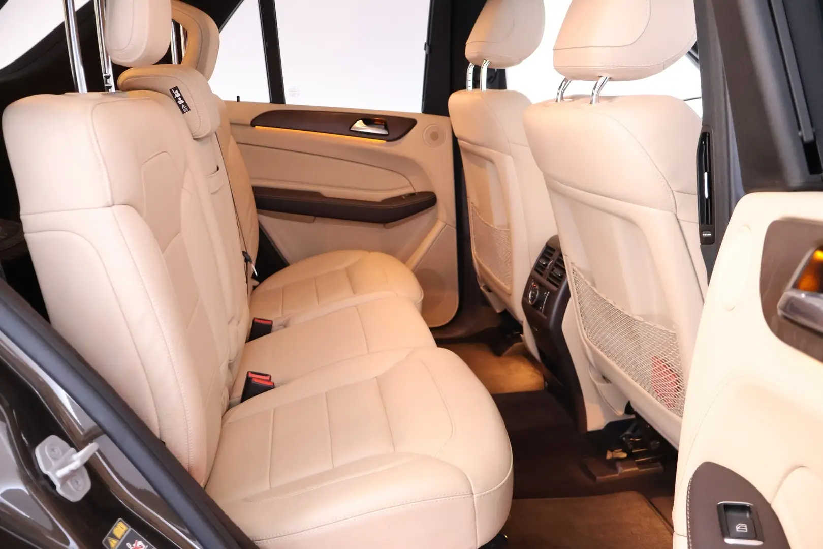 Car Image - 720qEPsioSXL3mrOdFWps9