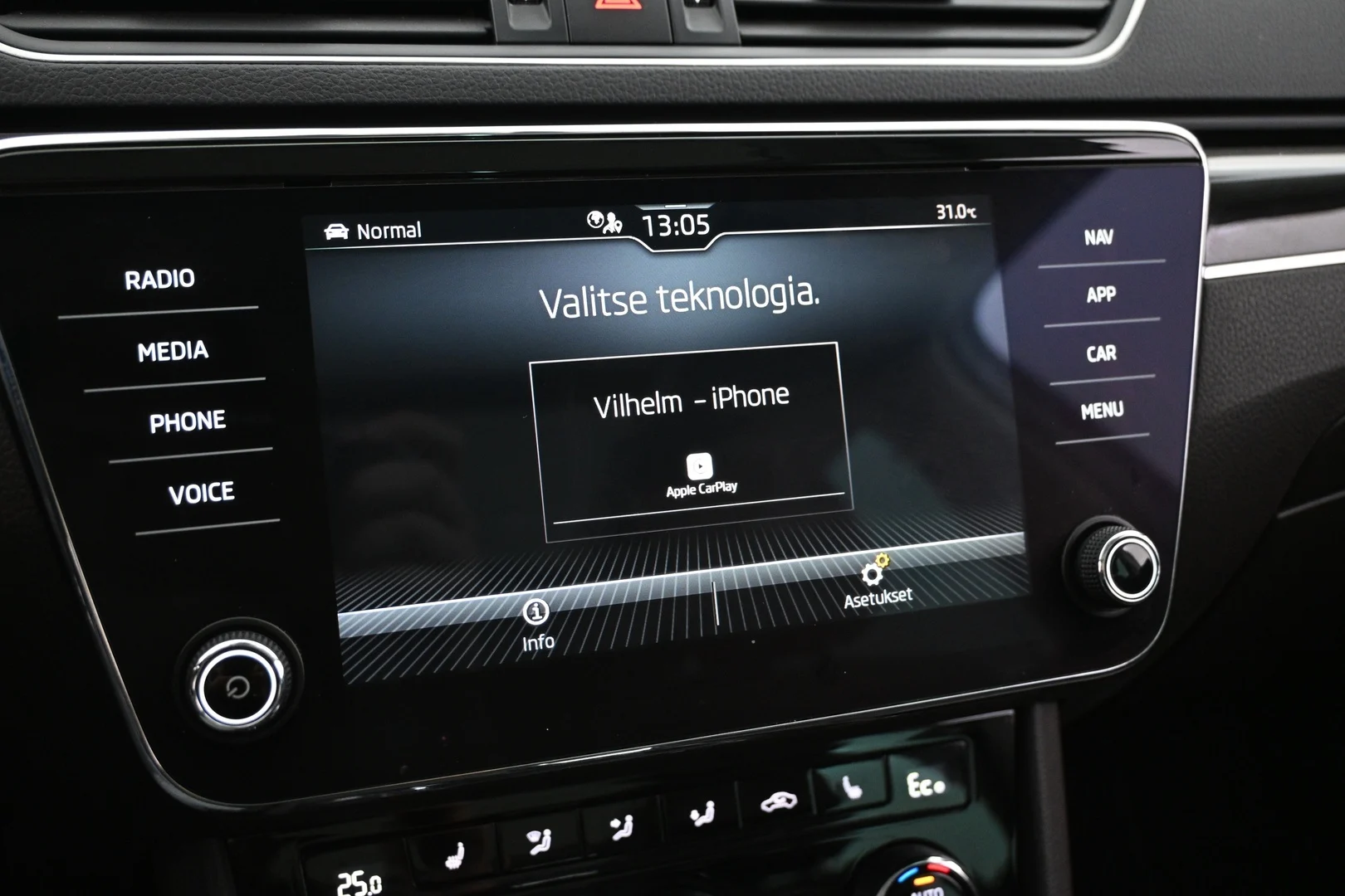 Car Image - 3H7KBtJ1PhV3YfQ1iLJQZu