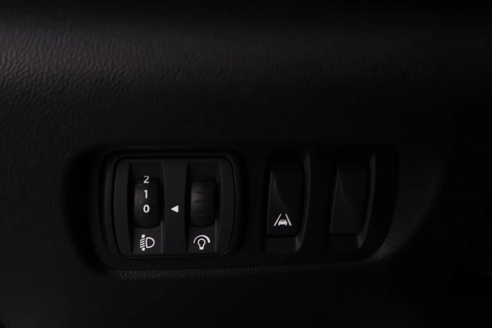 Car Image - 7MscV7TstTqIrfOsj3EJUz