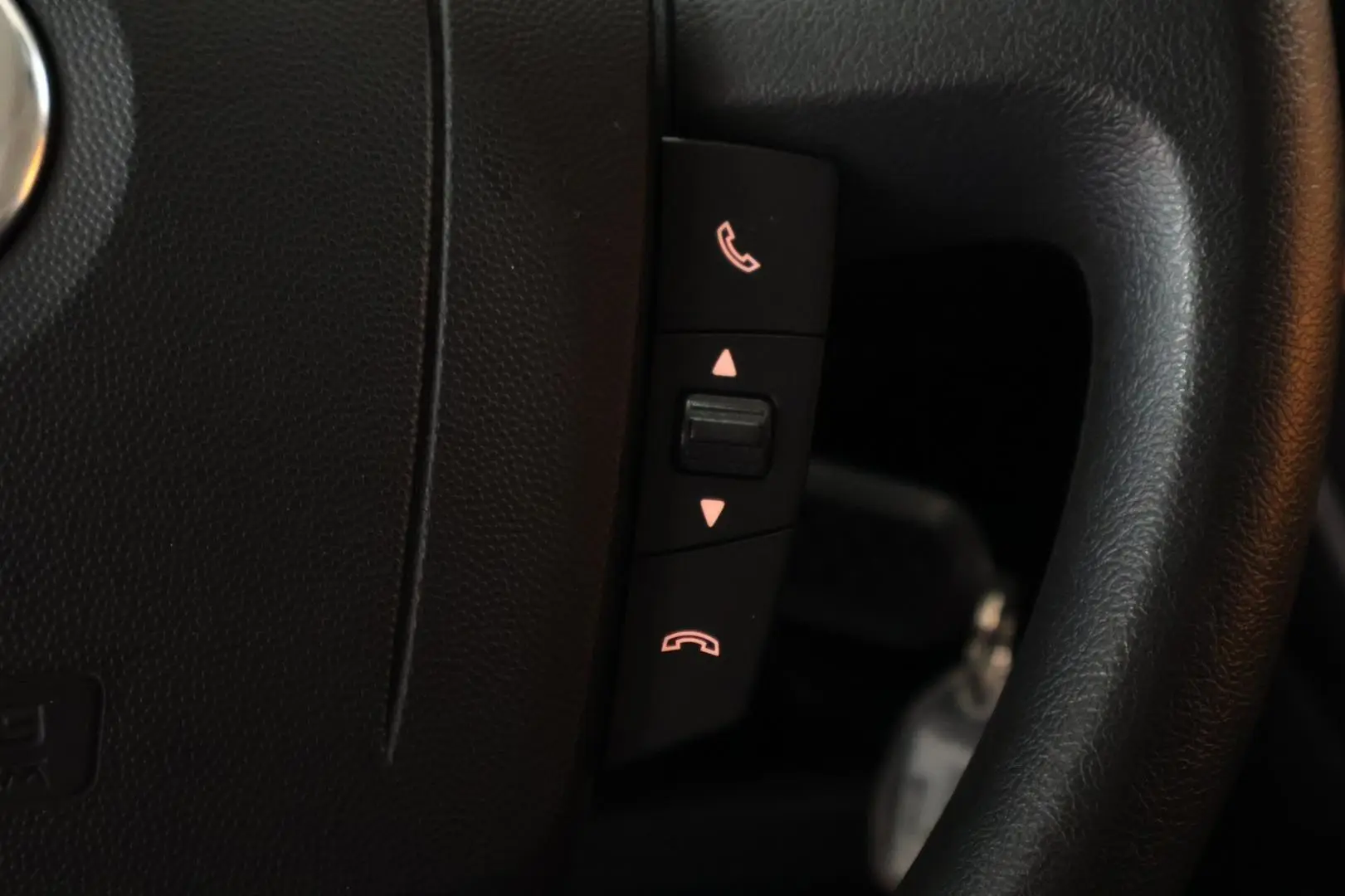 Car Image - 6Sc6dL8eUrI4AWghNKERyr