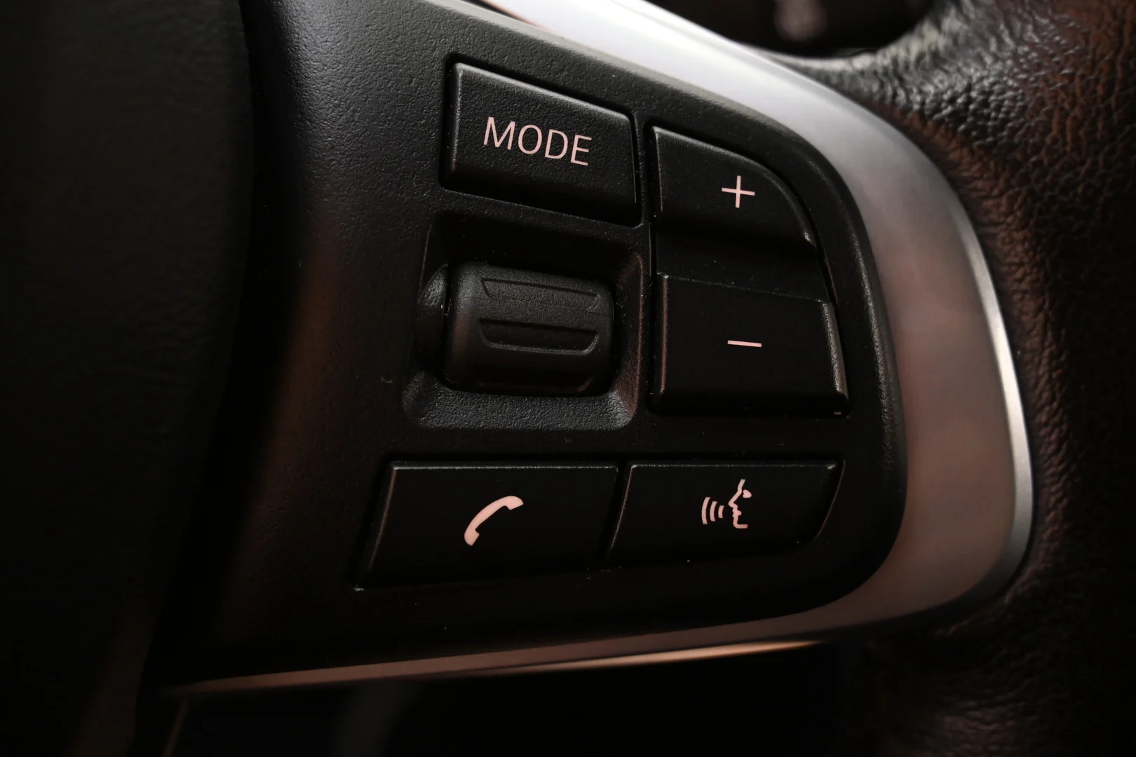 Car Image - 4eNhXNUVtVThljPSn8YYhV