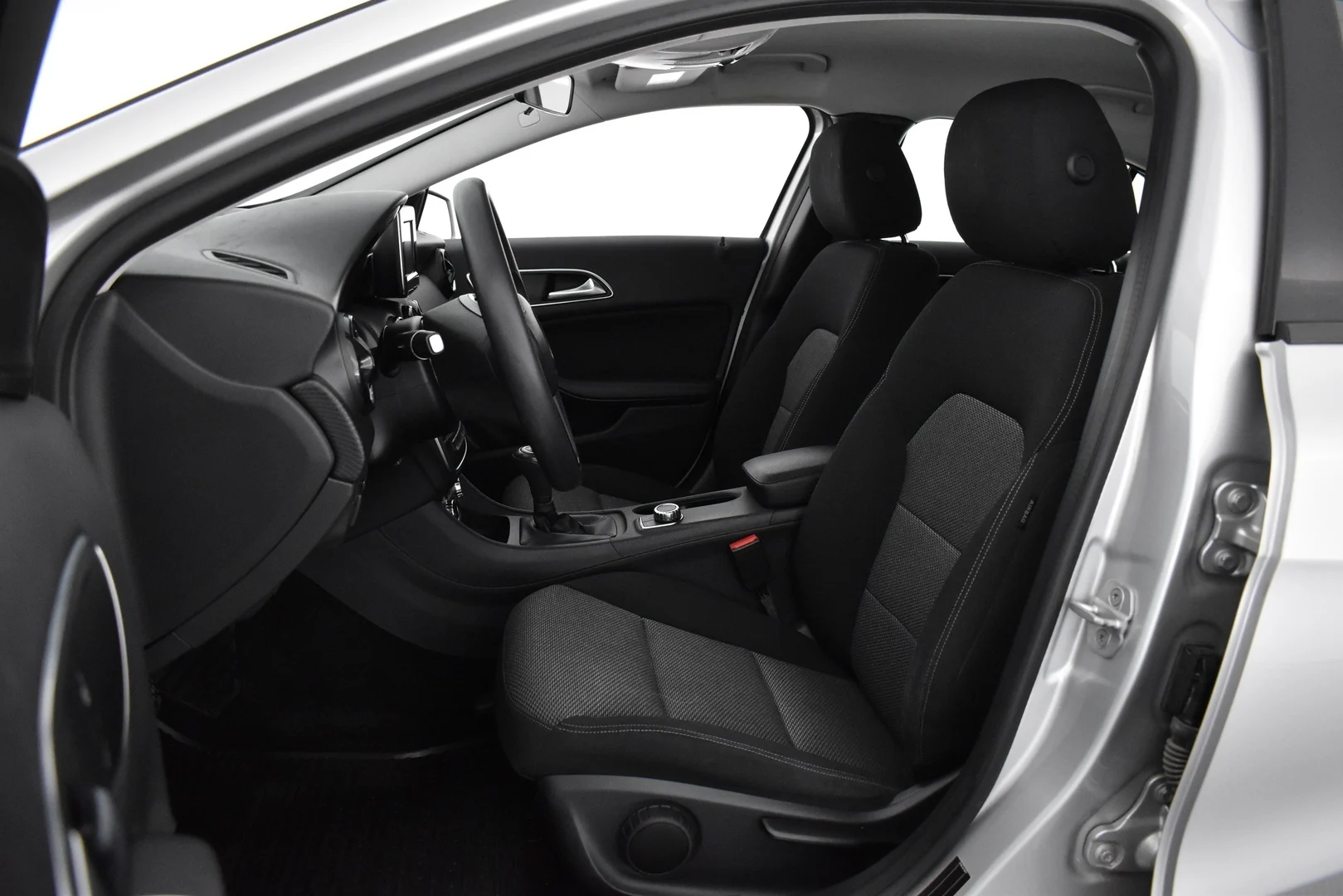 Car Image - 7Md9acUU6TZY9ZyK1yFgWc