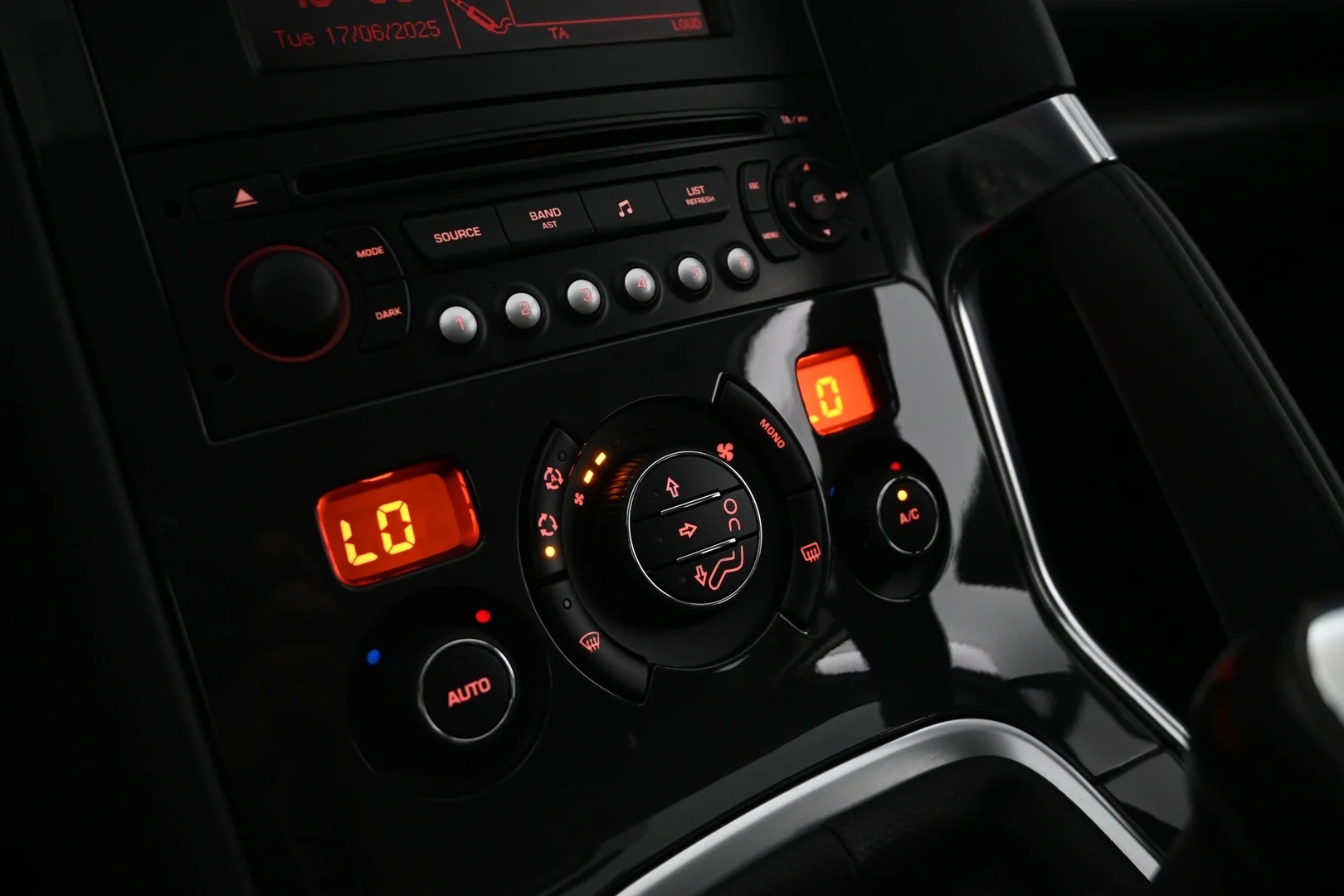 Car Image - 20ys8J3EoXtGEkQmVh0sXv