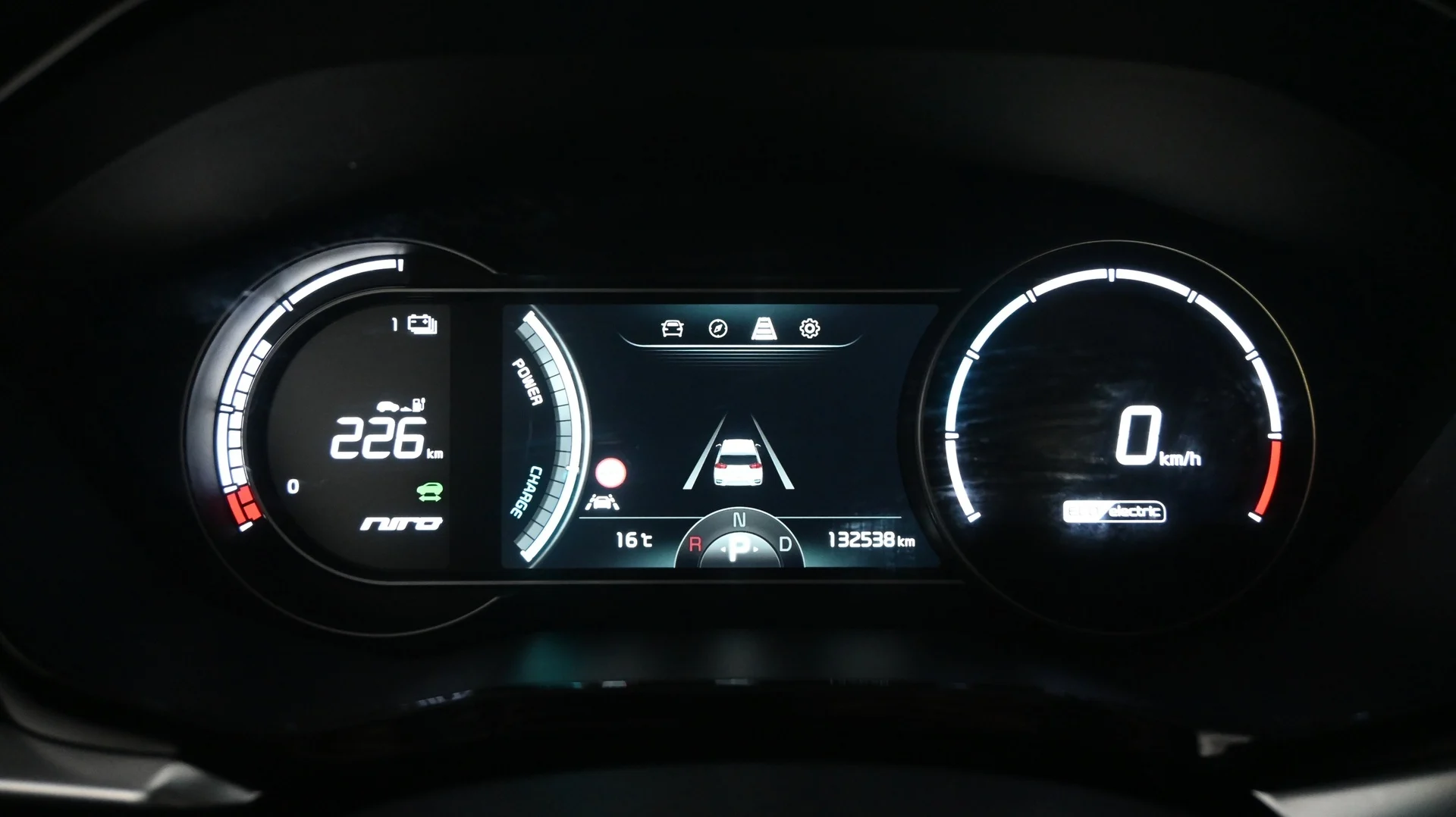 Car Image - 6vR9Ib1txQ9hbK3jlD8hbV