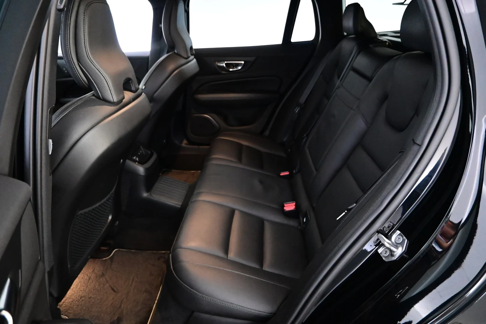 Car Image - 6tdxopTJumDh7j9t51Fyu