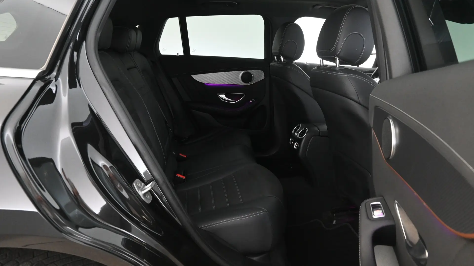 Car Image - 6vzdKMJv50qa2iL2PZriF4