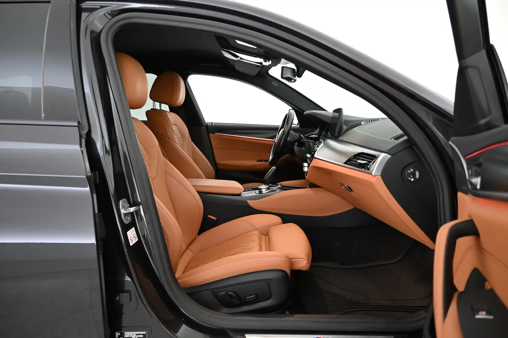 Car Image - 6nFhieAhLwCGrdiRTGHLbC