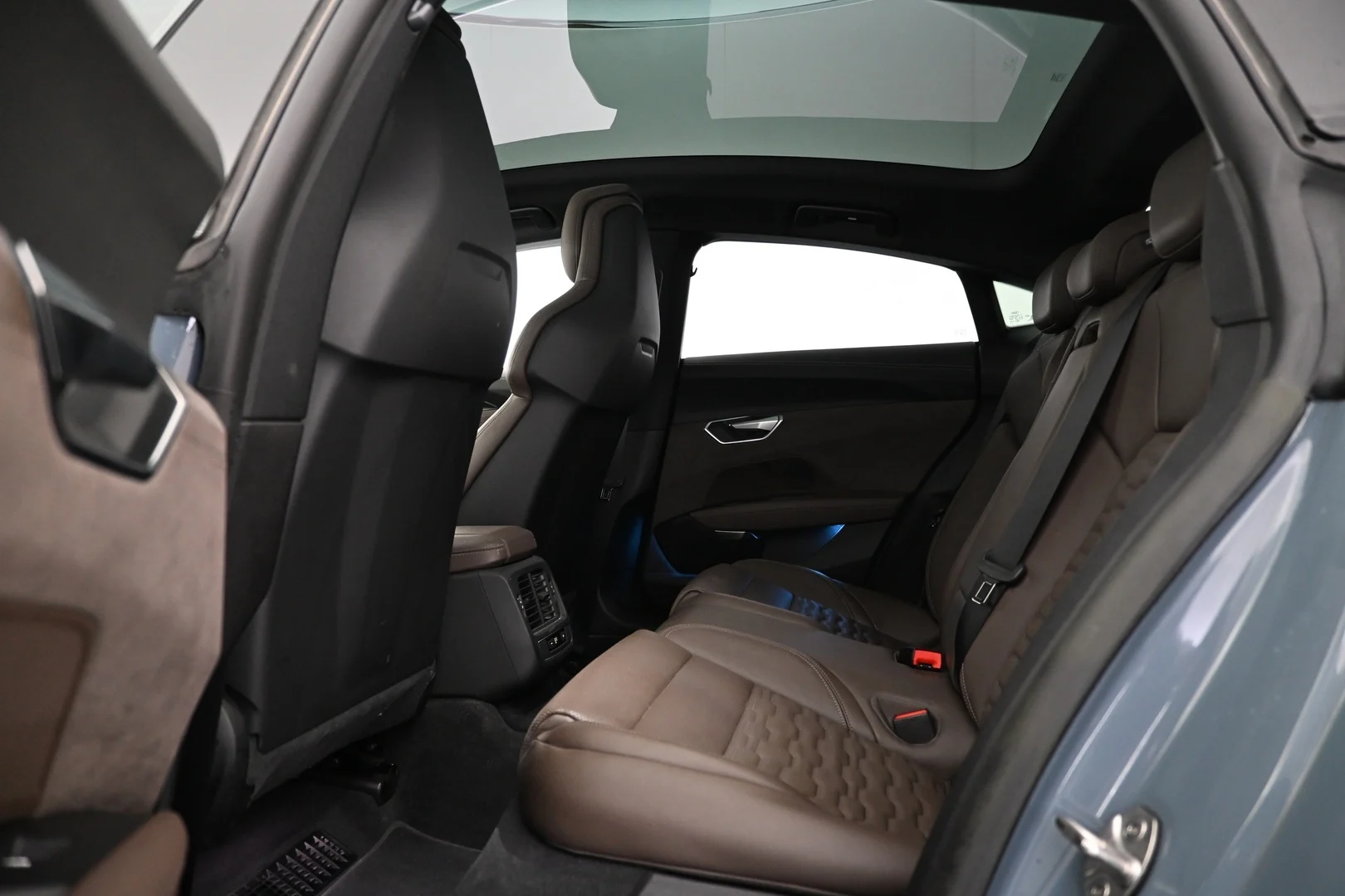 Car Image - 39feVVLBnoOwKvRRW1X275