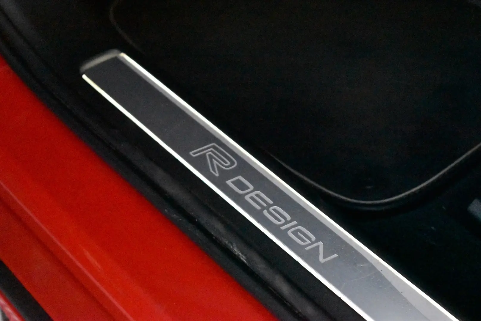 Car Image - 1e9fGs4AKUMRy7C7q8y4tz