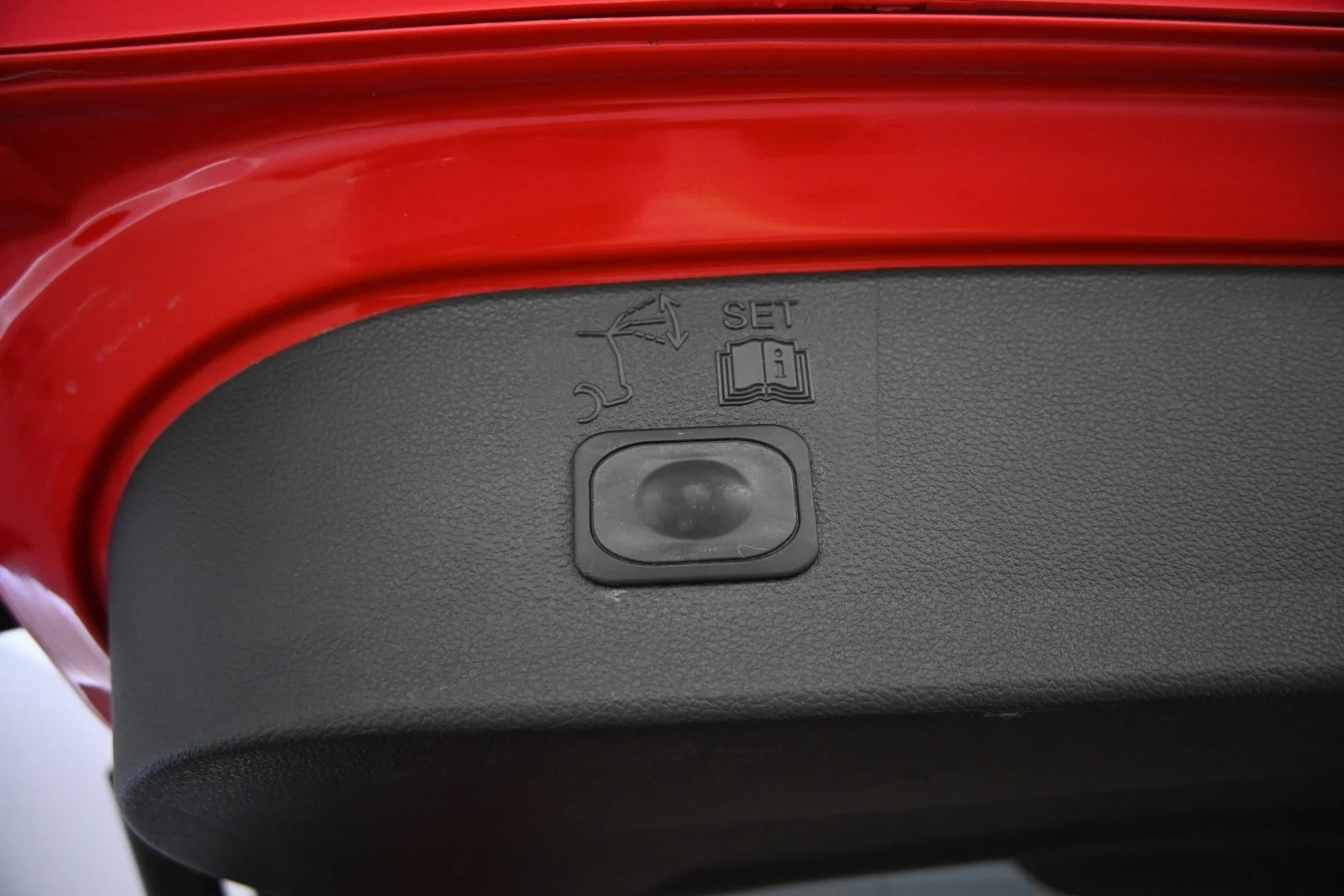 Car Image - 4M9CwUYZBEYrgNSxNn6oRM