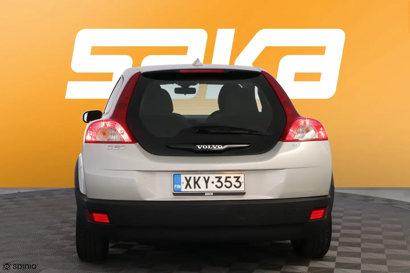 Car Image - cjaL5d8EdaRo0SfDm6rrr