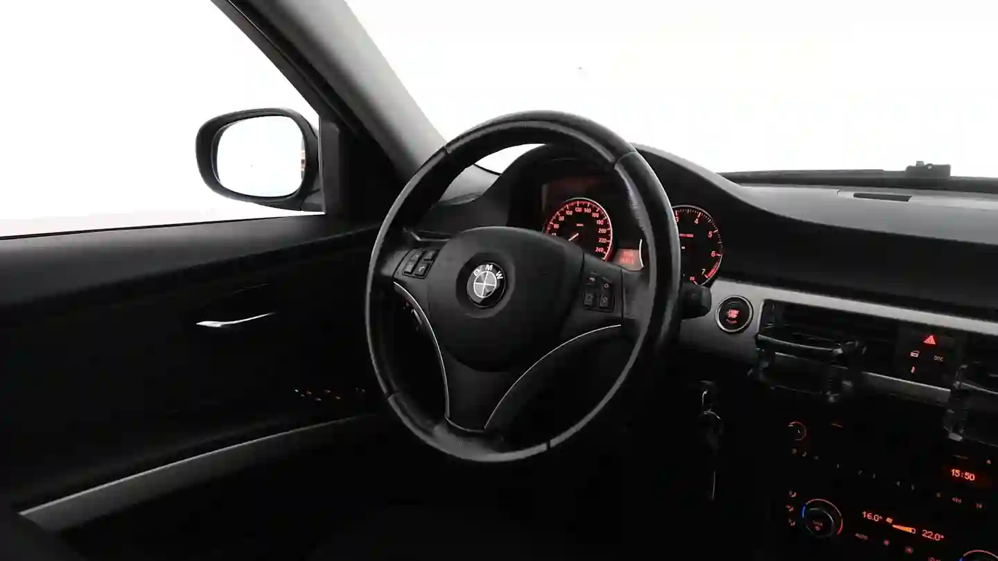 Car Image - 3PxLrYTDVwrmKaGubjnF9d