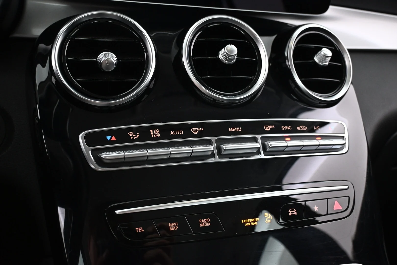 Car Image - 2VhyiIZwJ2dQxOmDFxJhLL