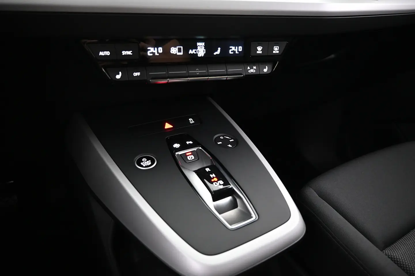 Car Image - 7a1cD1BK4mxwboW0pr338U
