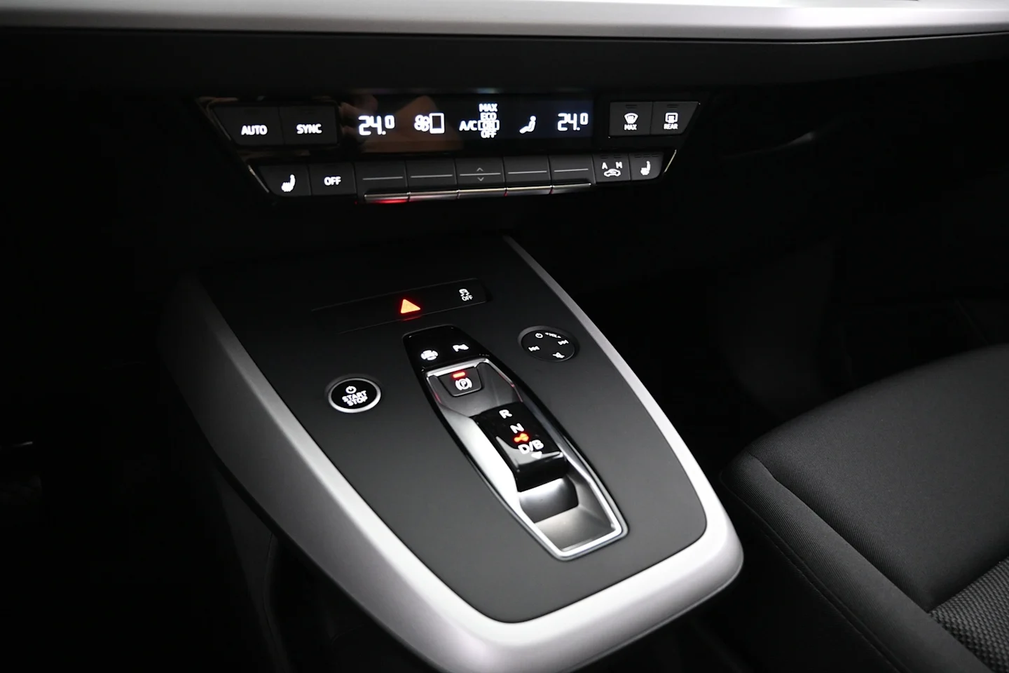 Car Image - 7a1cD1BK4mxwboW0pr338U