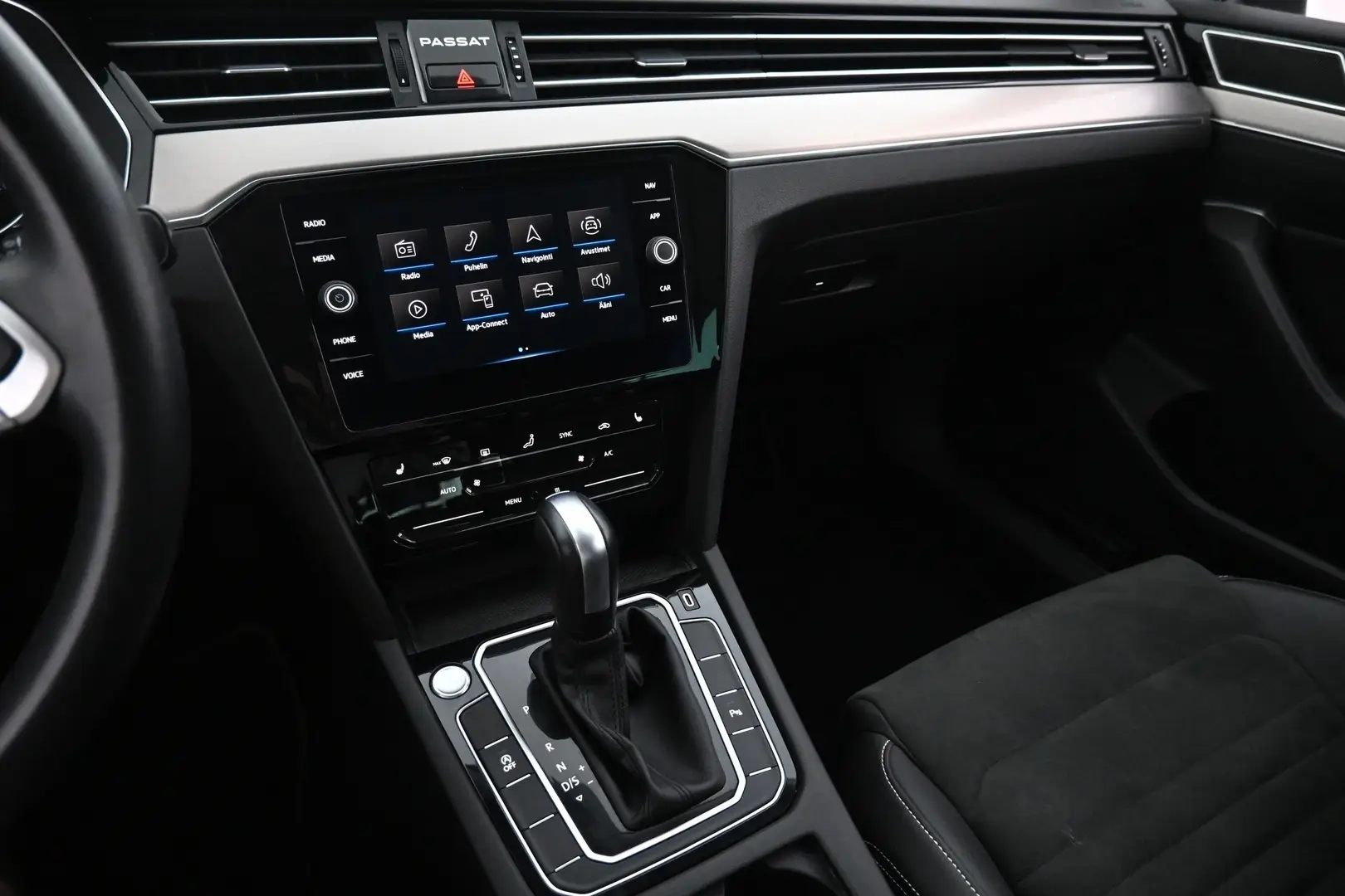 Car Image - 2geqohTM1Z88ld4B2PLO1M