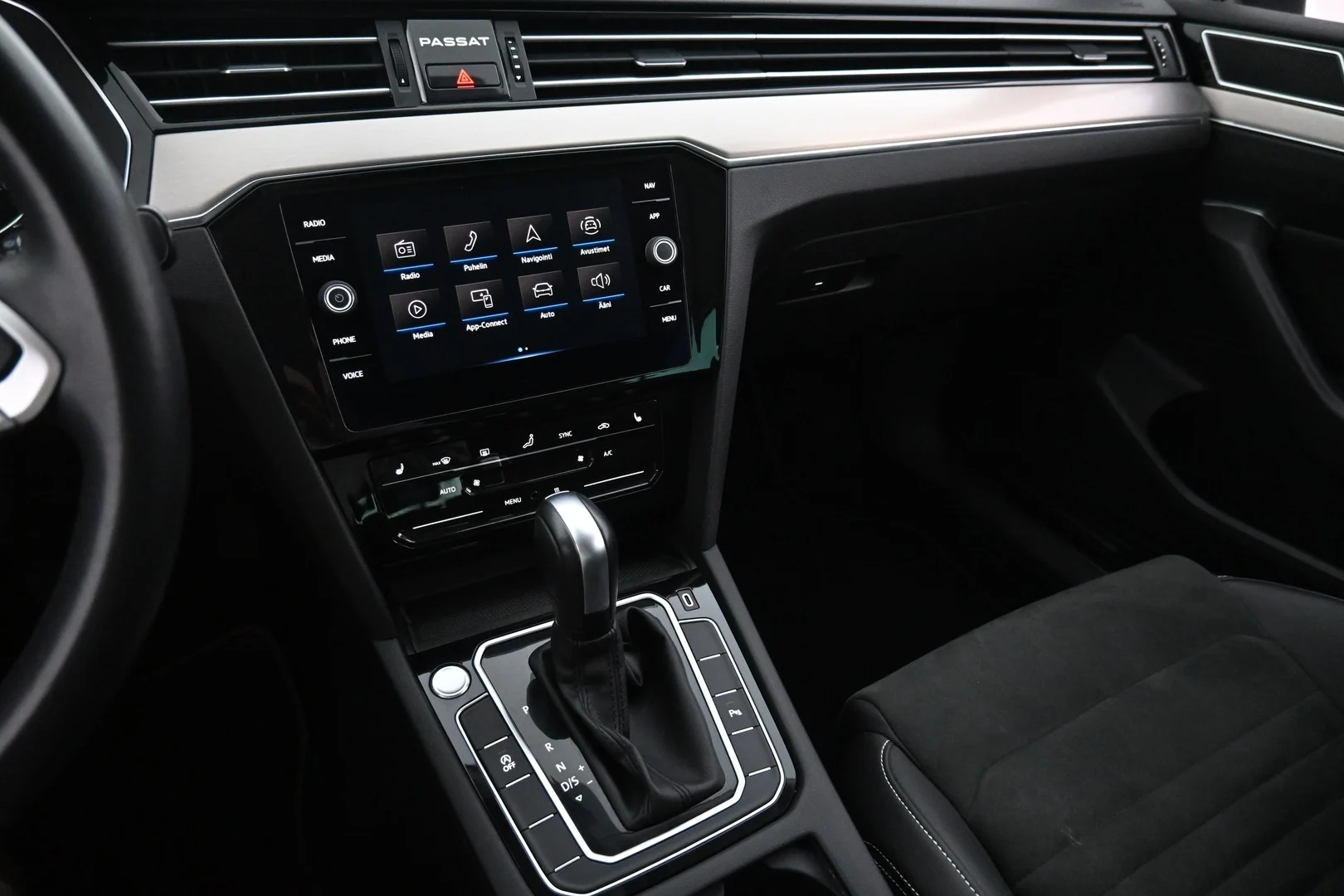 Car Image - 2geqohTM1Z88ld4B2PLO1M