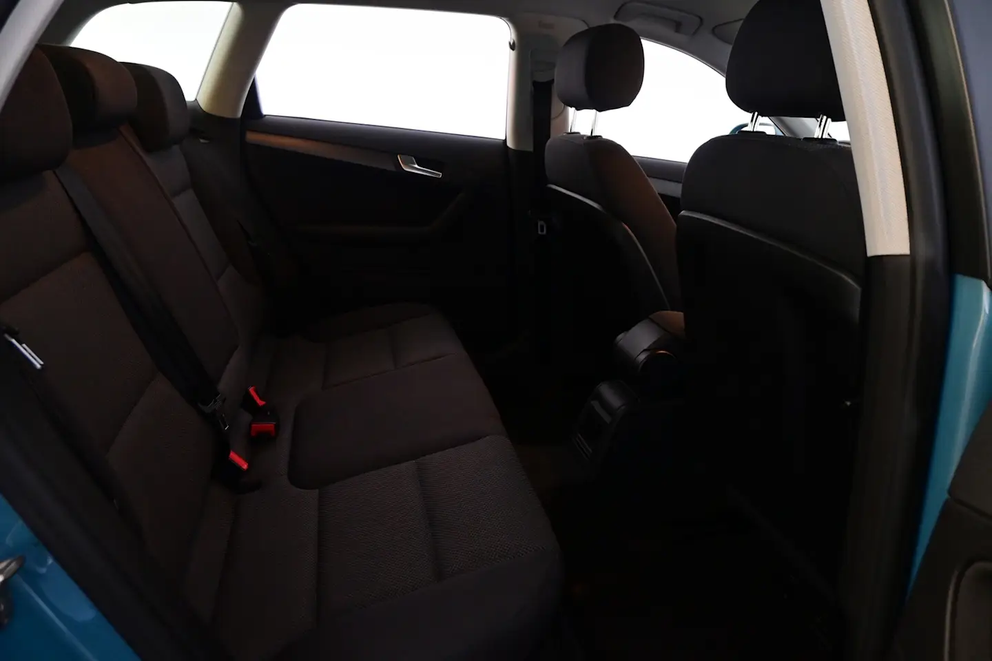 Car Image - VQ3z0uBnpzvLSPAok9RPf