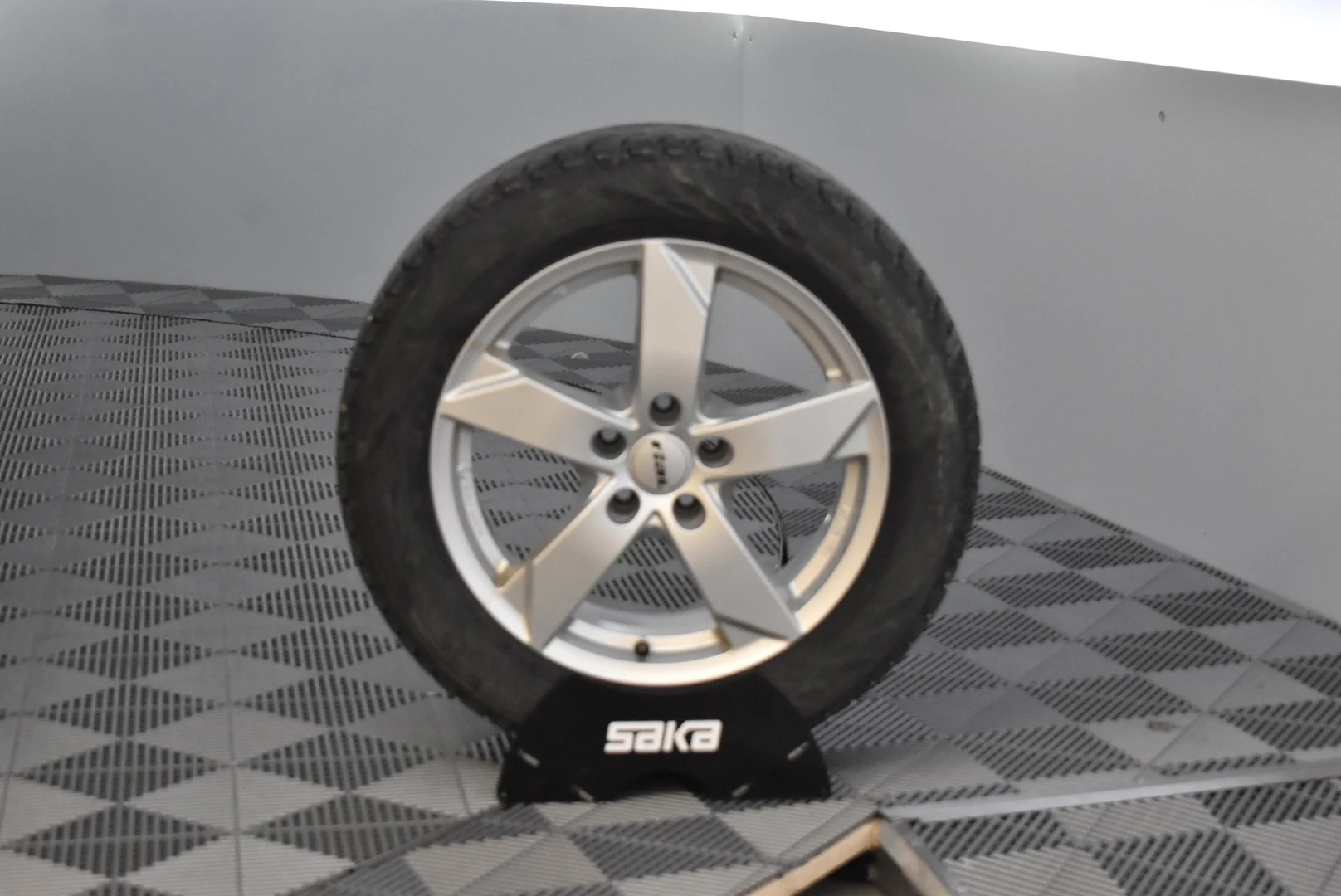 Car Image - 4eaorp8PxoeKay06kCyzBn