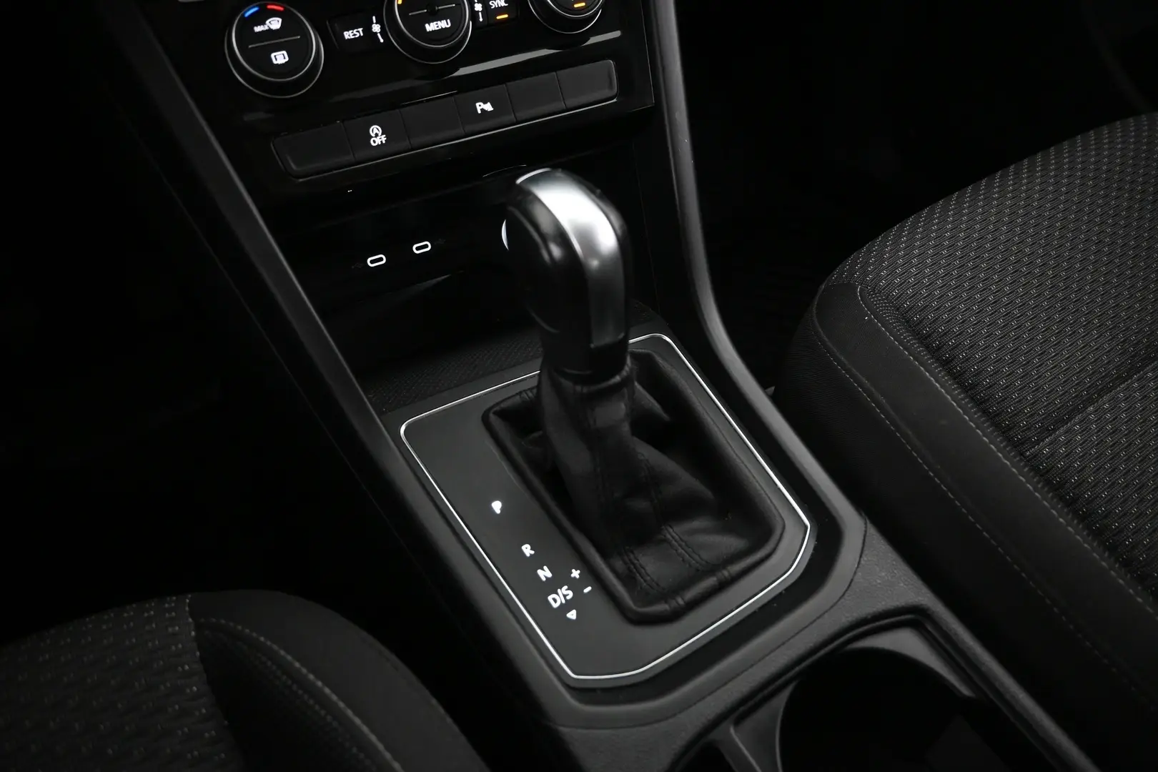 Car Image - 5EXCVIvs5k6tnkOcCeQuxj
