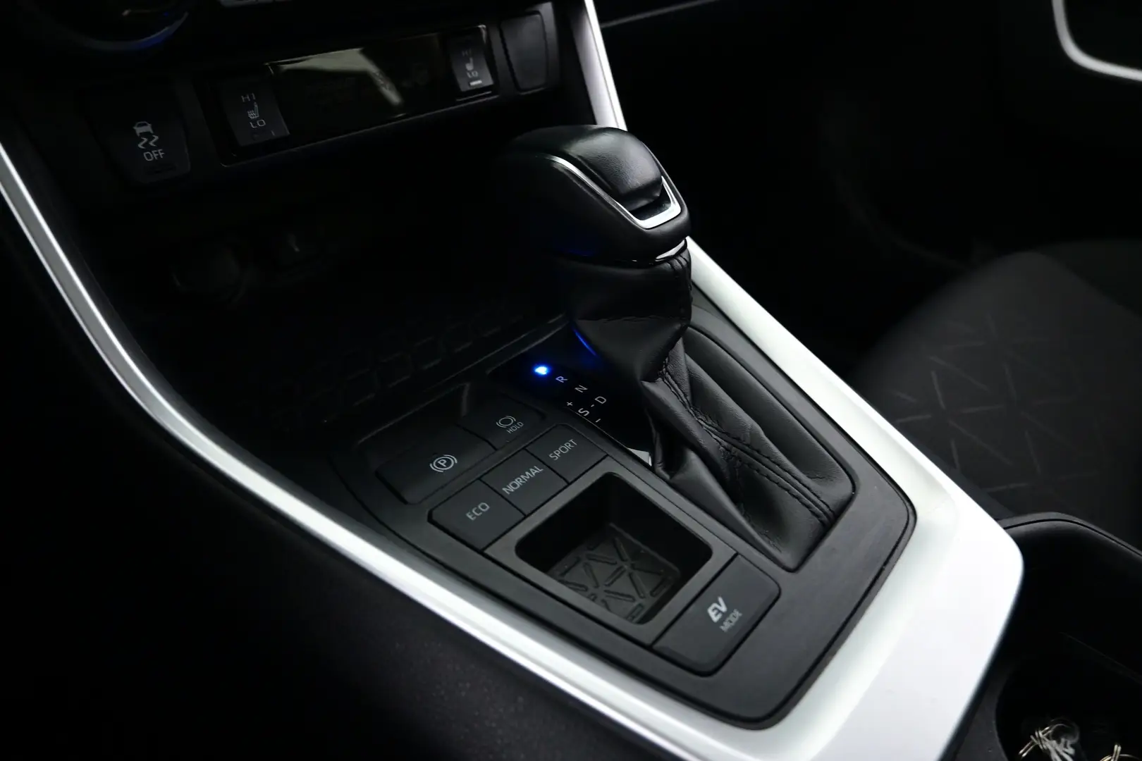 Car Image - 6Bt0nq941zqG0yDww8aaHh