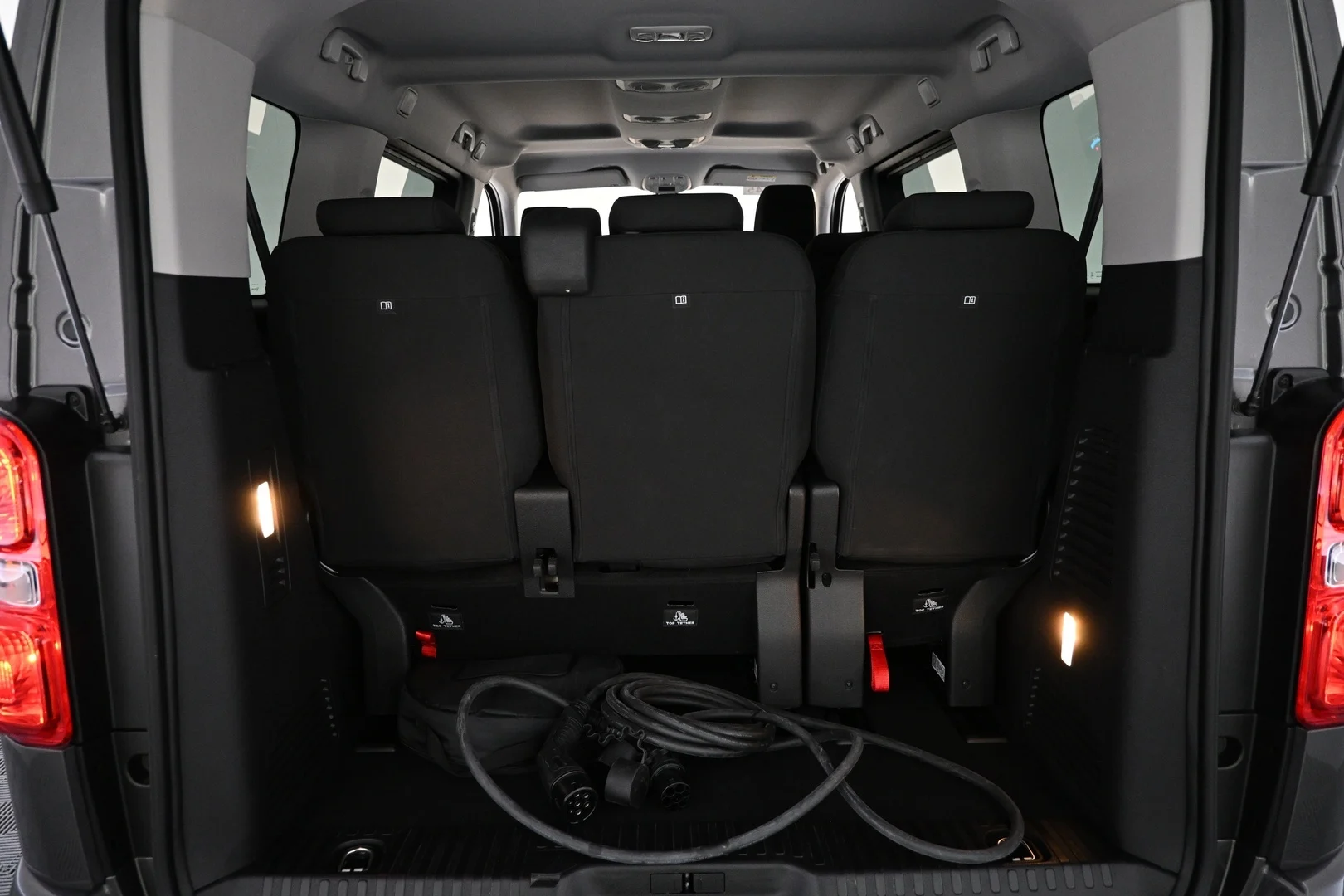 Car Image - 6TrZWcxUuM6gsbRuw1TRpZ