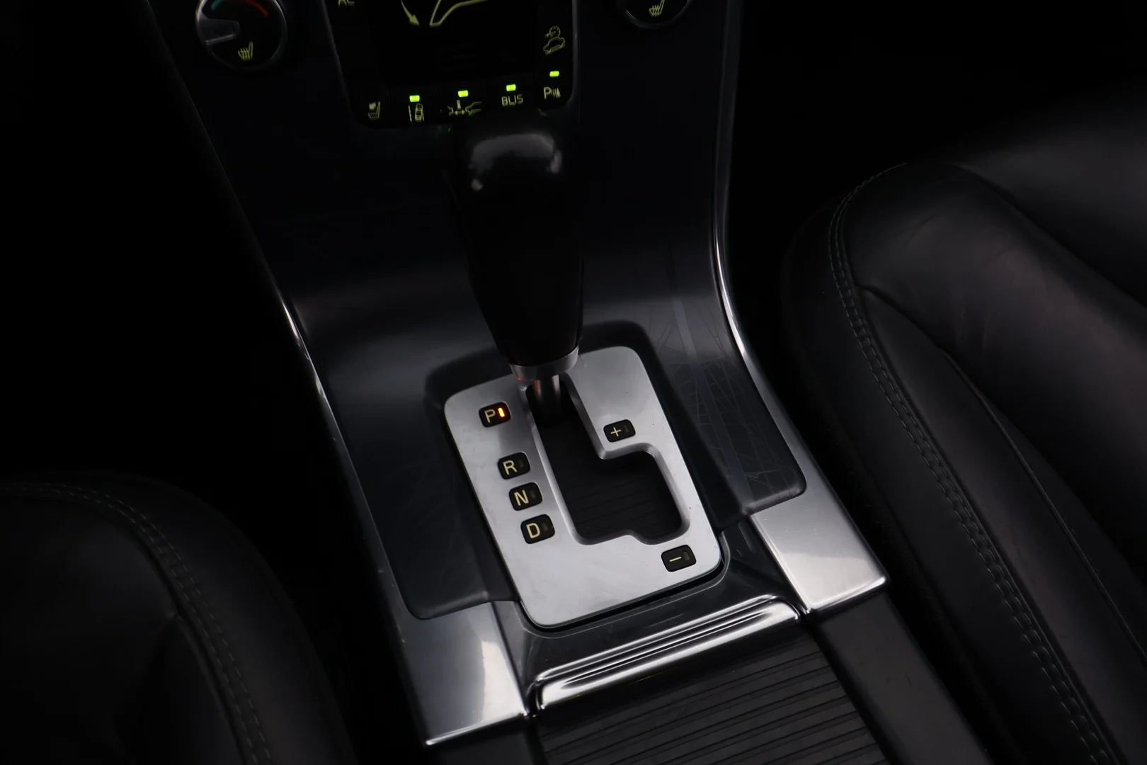 Car Image - 3BIhHpoRJqdmFxXRaCoGWd