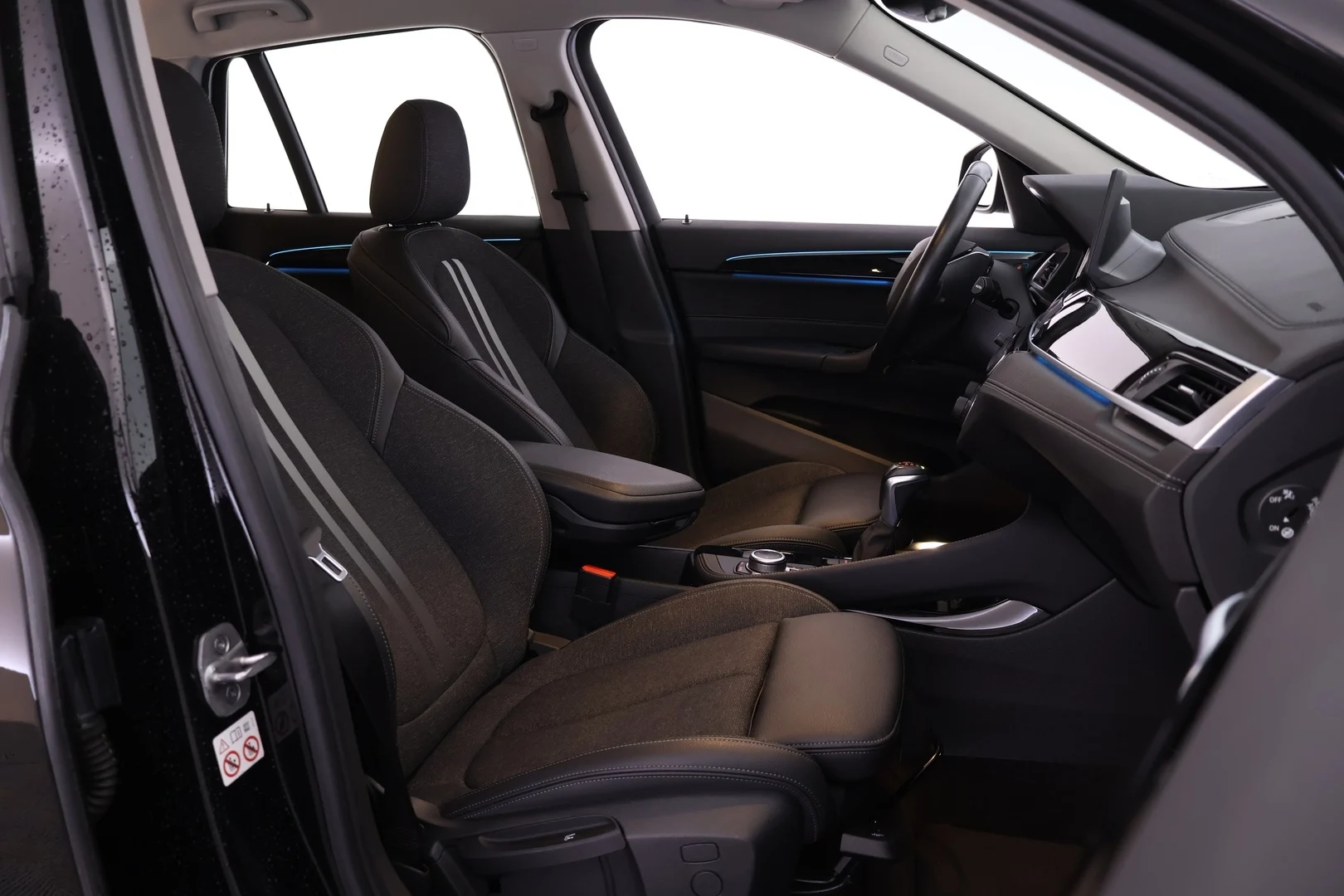 Car Image - 3miD5uBNh2DZgOHGJA07Ru