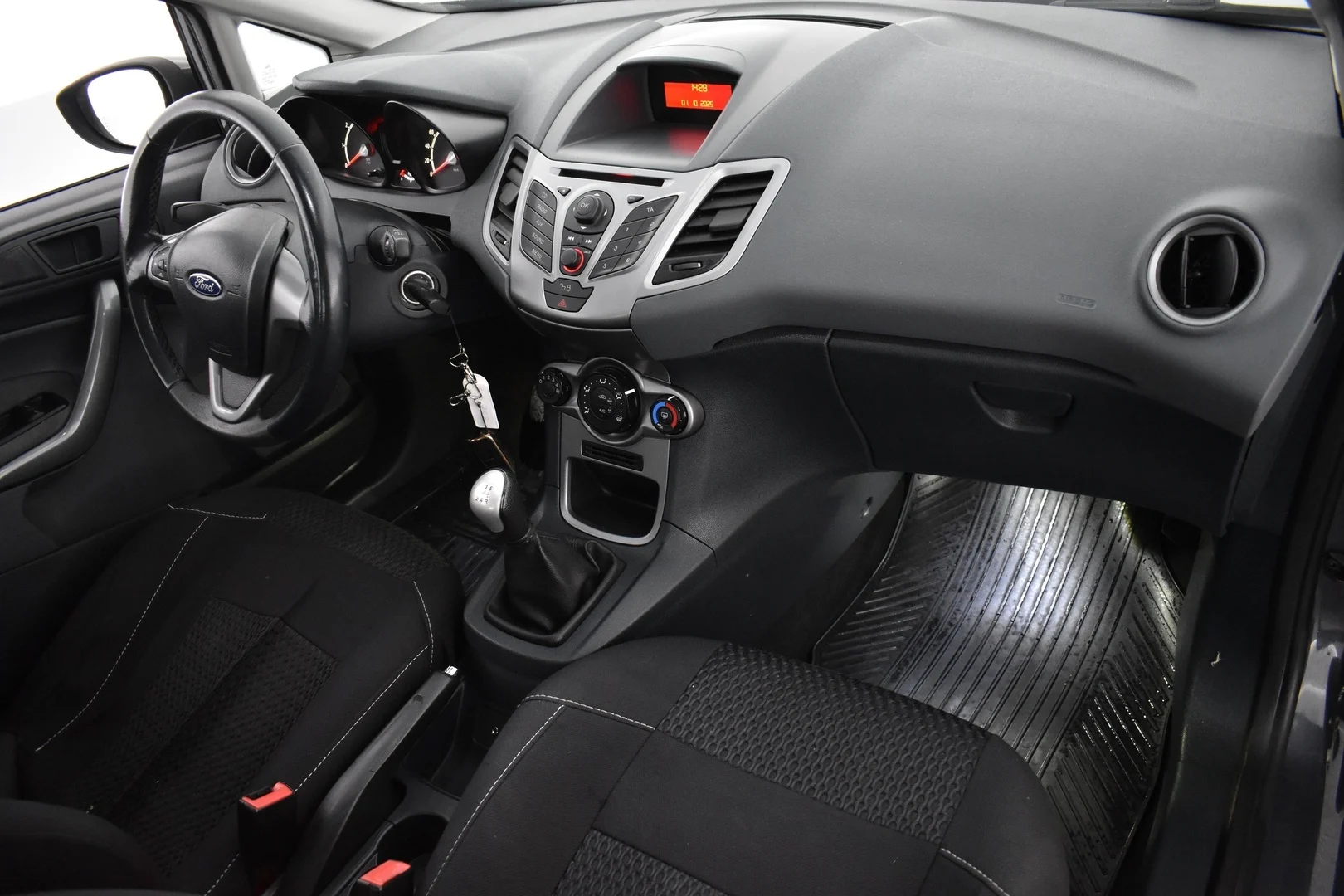 Car Image - 6sYMQoZiJL4QBkhX8b6l0p