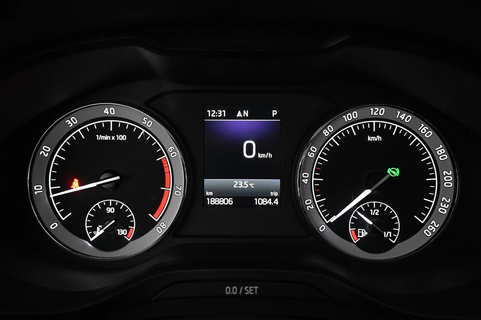 Car Image - 33GsZm2gpidWajplDPzfRv