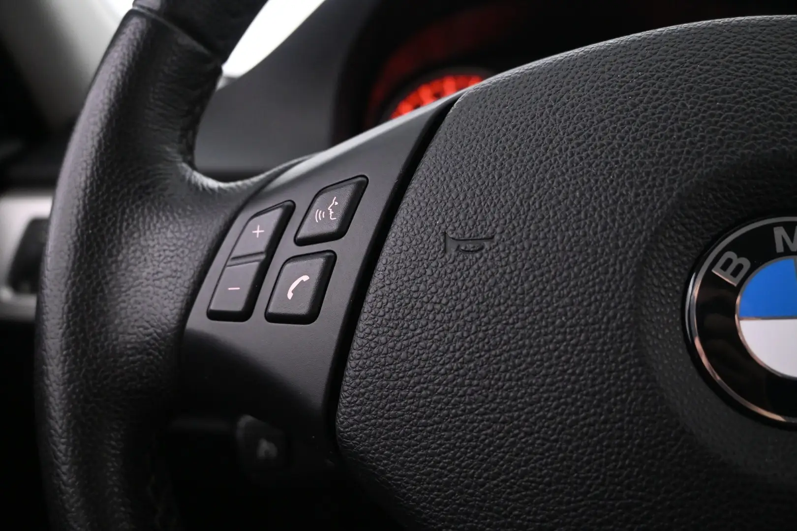 Car Image - 0DFxCGJT9LxvFWG4Mf5LY