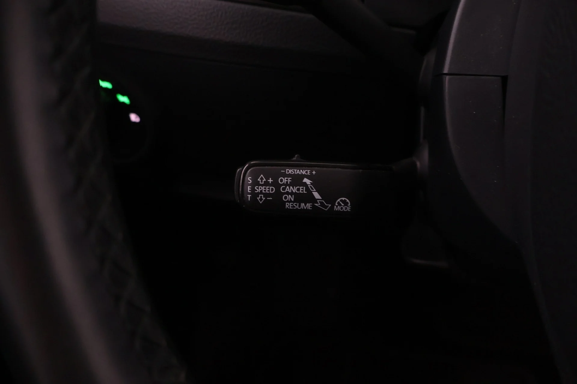 Car Image - 5WDY7csIN0l5btv77q1rXF