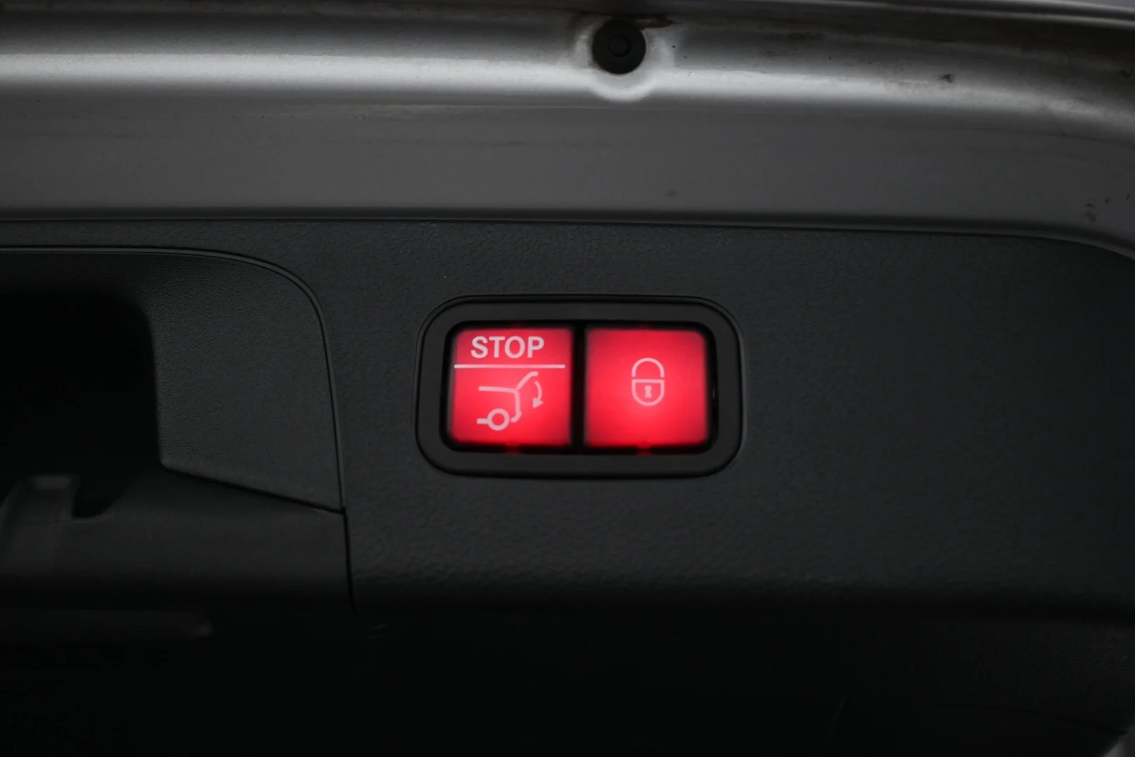 Car Image - 6AKNh8LRsMLrXE8aeXjVwQ