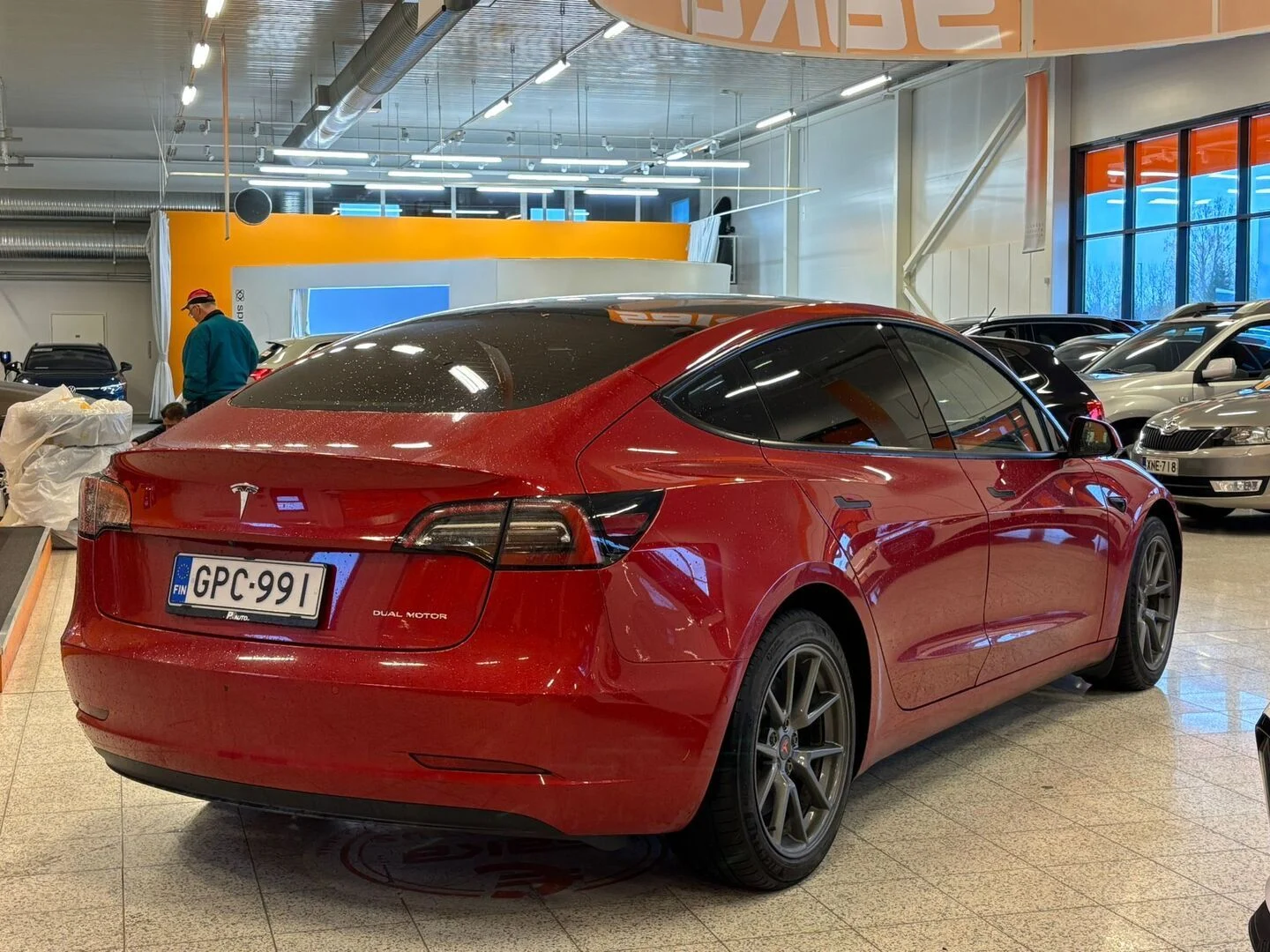 Car Image - tAO9nZFeJCl9ipCbc9Rsu
